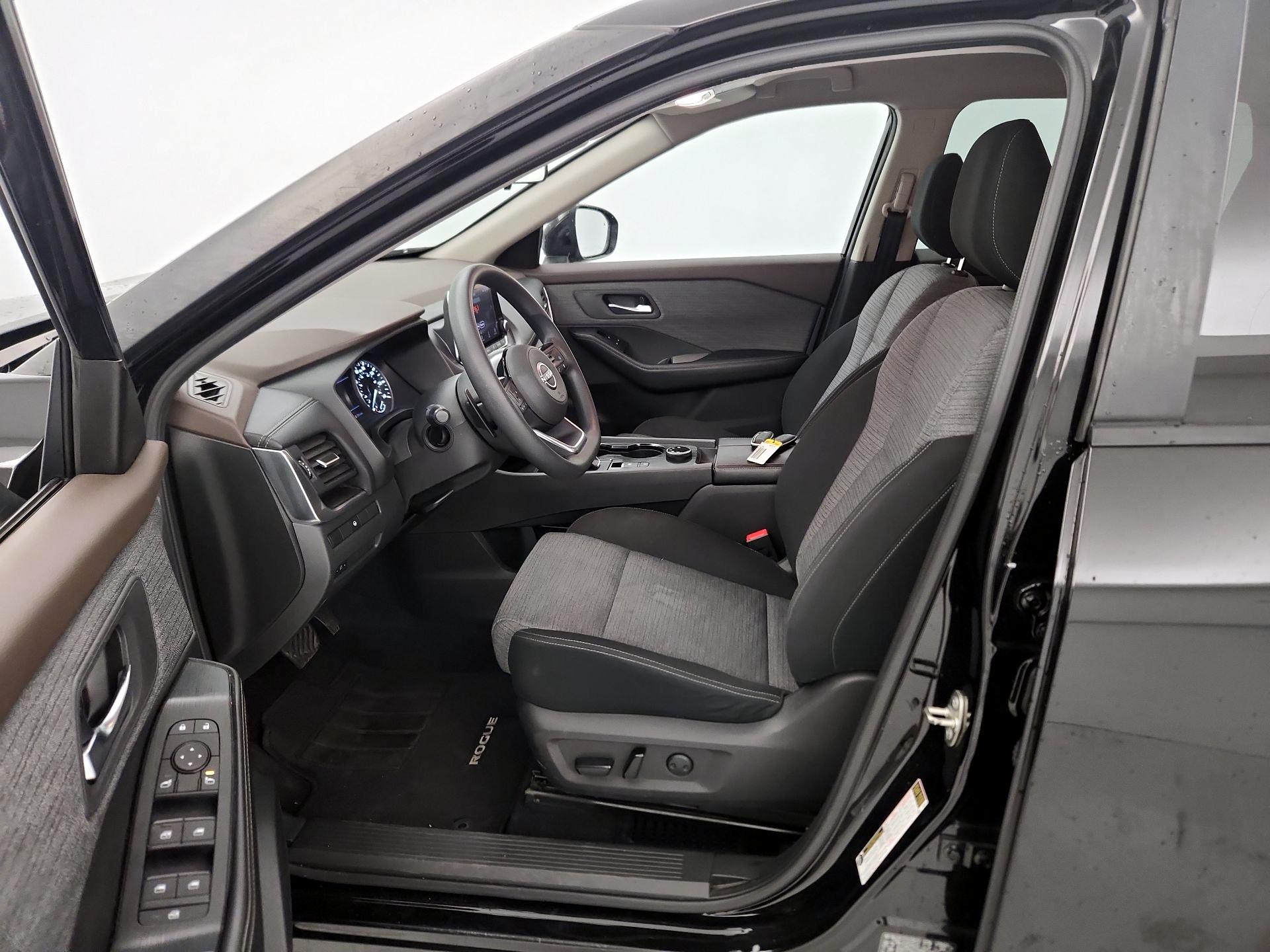 Thumbnail: 2023 Nissan Rogue - 11