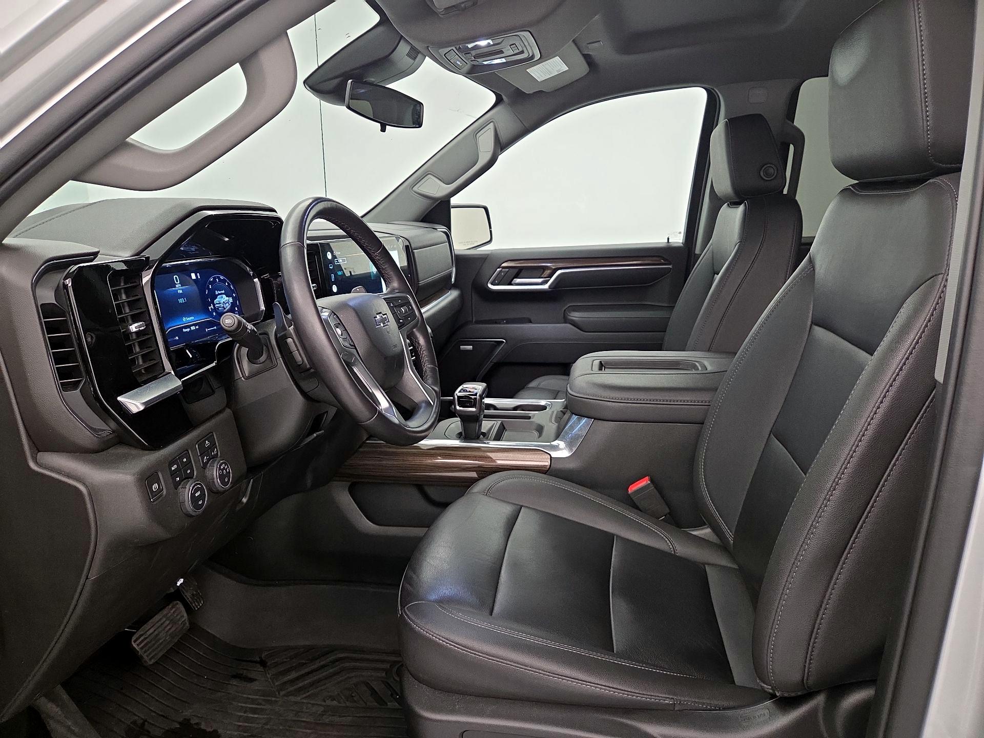 Thumbnail: 2022 Chevrolet Silverado 1500 - 11