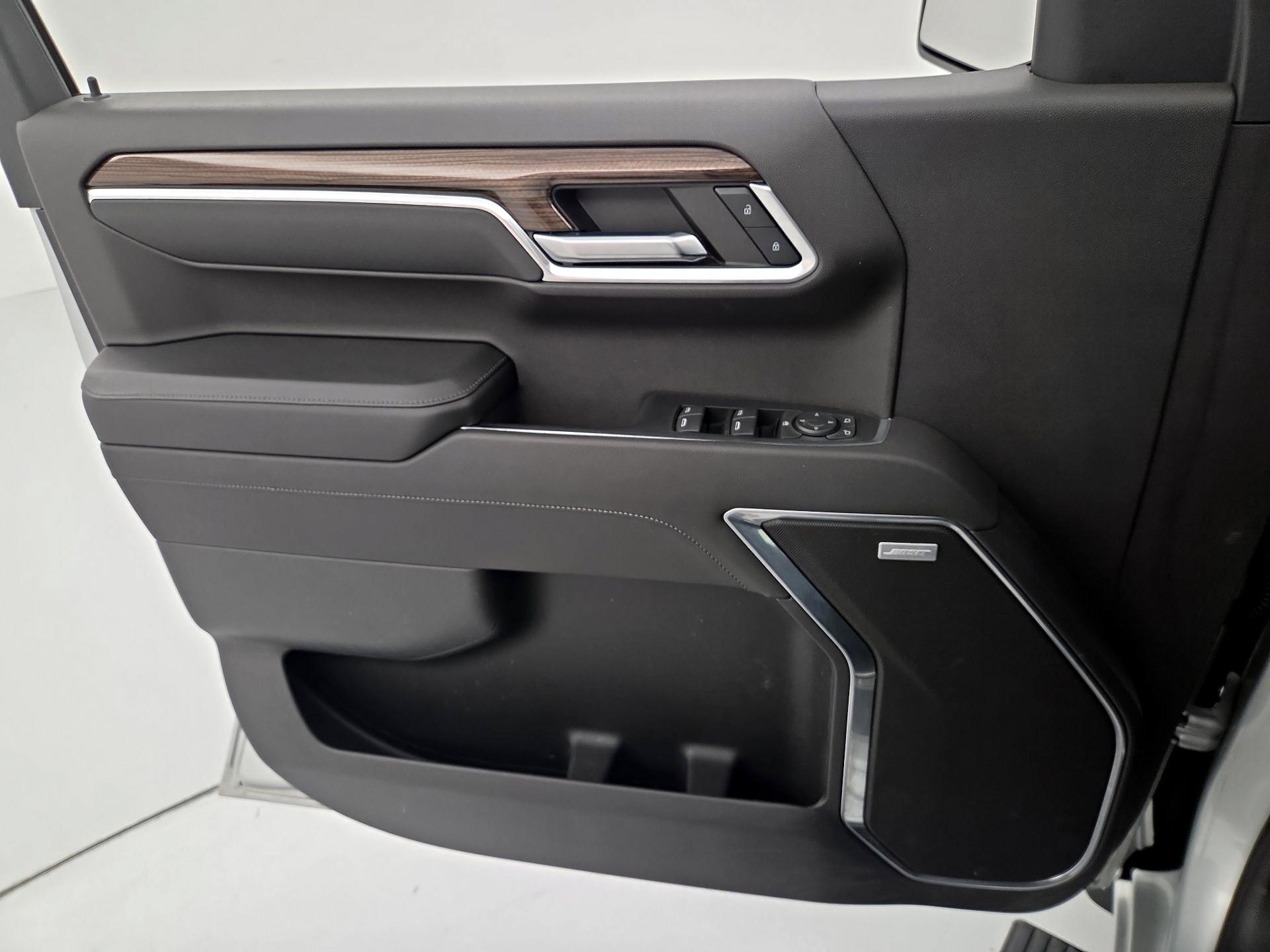 Thumbnail: 2022 Chevrolet Silverado 1500 - 12