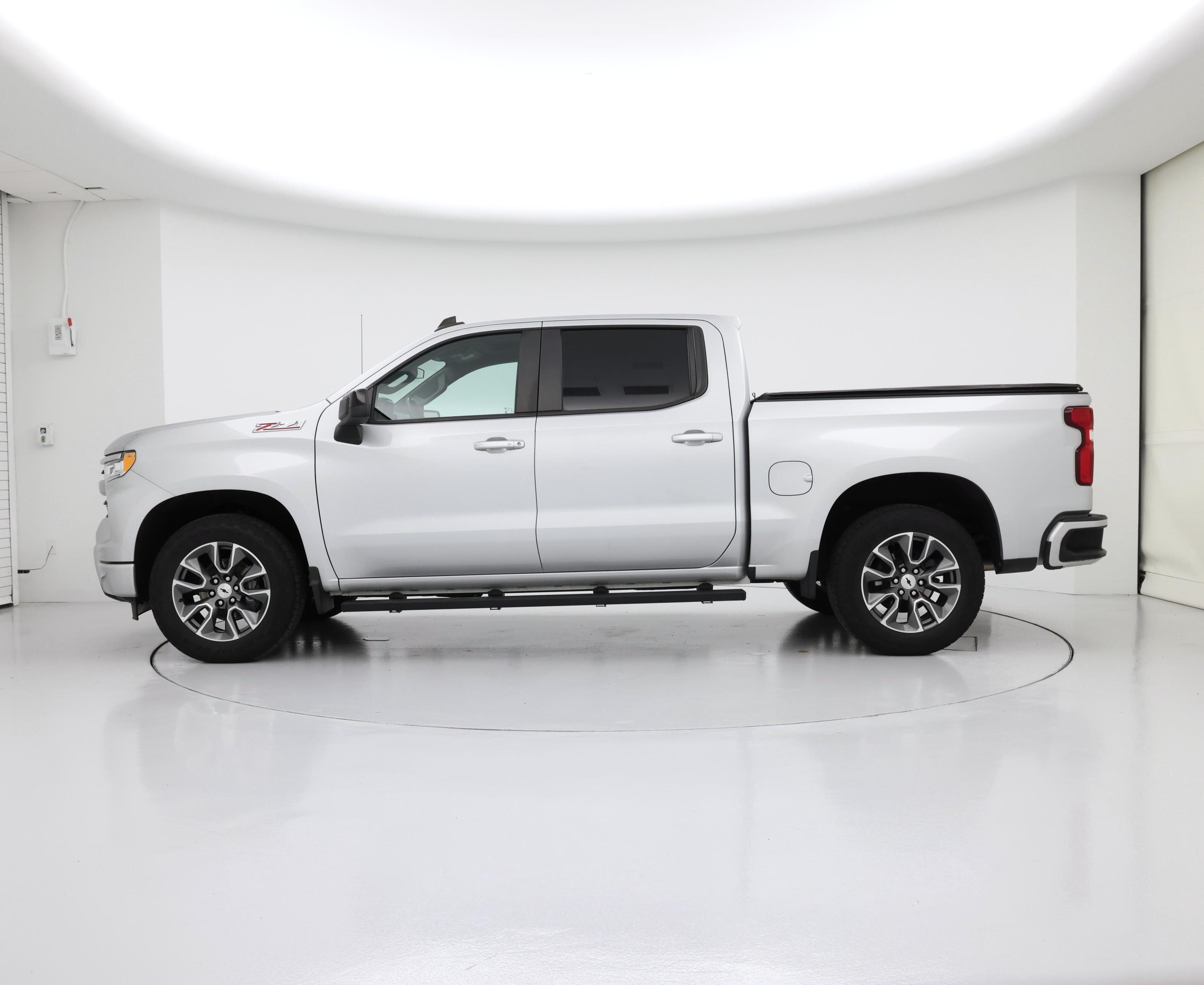 Thumbnail: 2022 Chevrolet Silverado 1500 - 3