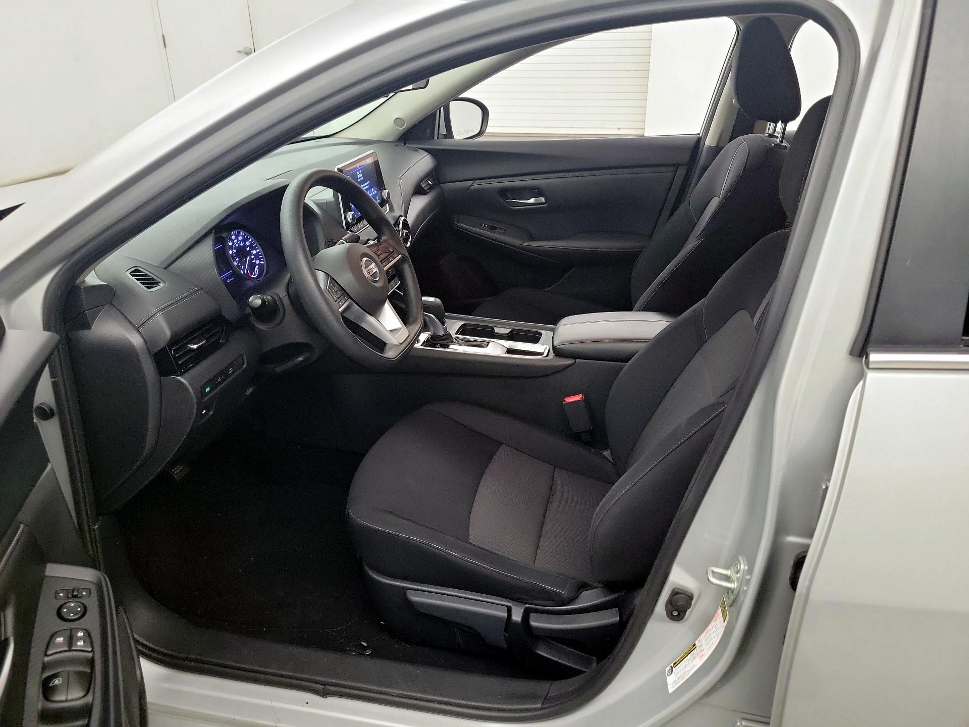 Thumbnail: 2023 Nissan Sentra - 9
