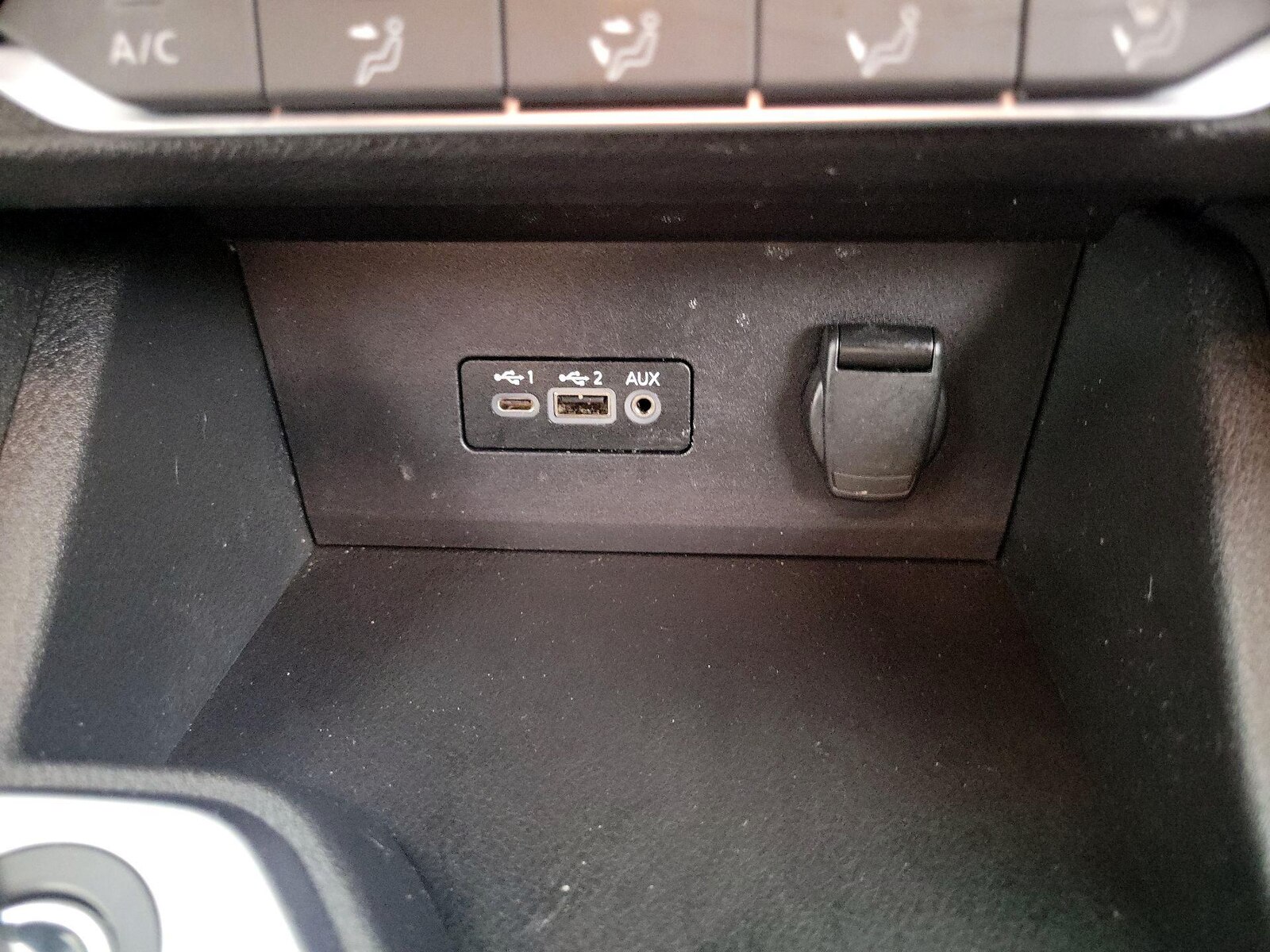 2023 Nissan Sentra SV - Photo 17