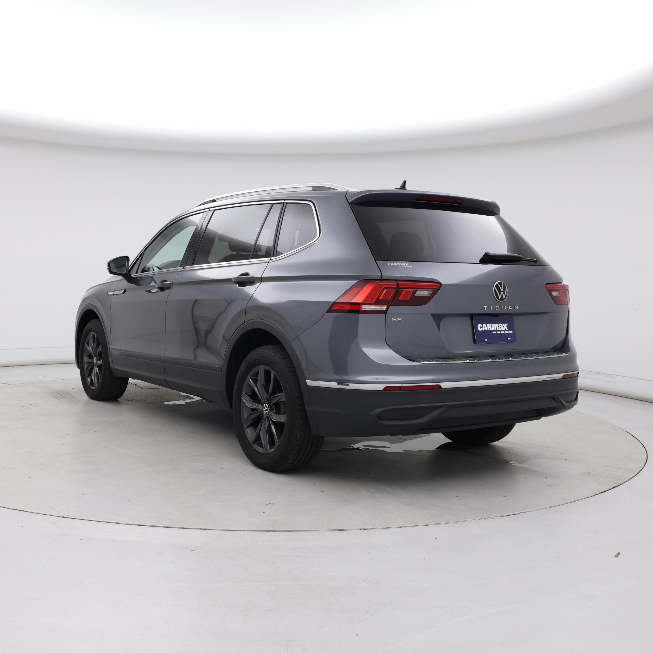 Thumbnail: 2023 Volkswagen Tiguan - 2
