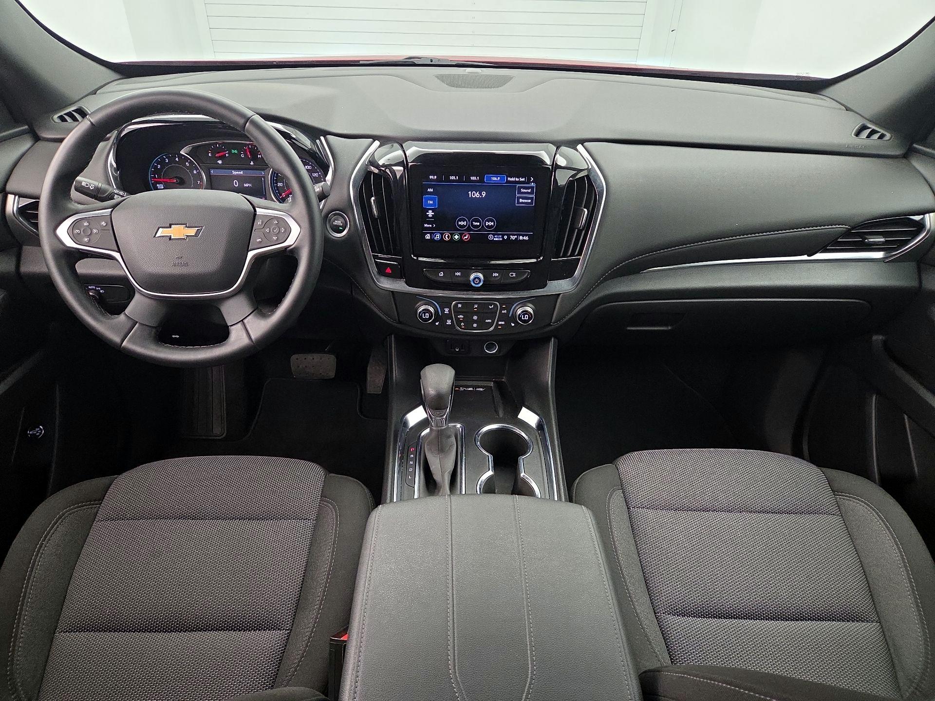Thumbnail: 2023 Chevrolet Traverse - 9