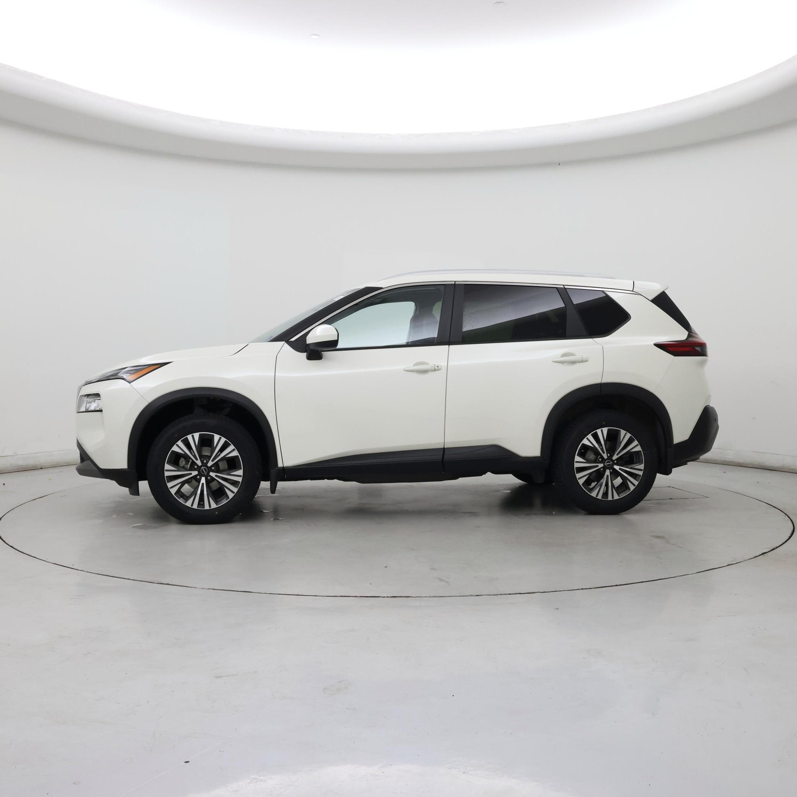 Thumbnail: 2023 Nissan Rogue - 3