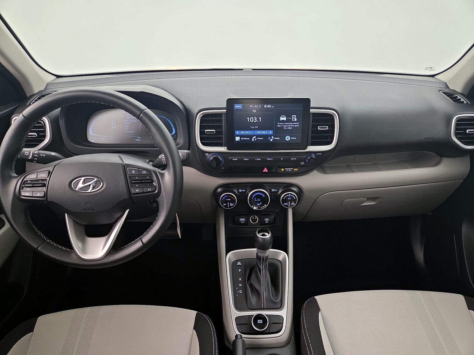 Thumbnail: 2023 Hyundai Venue - 9