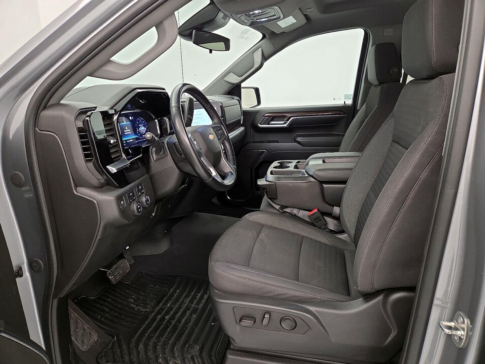 2023 Chevrolet Silverado 1500 LT - Photo 12