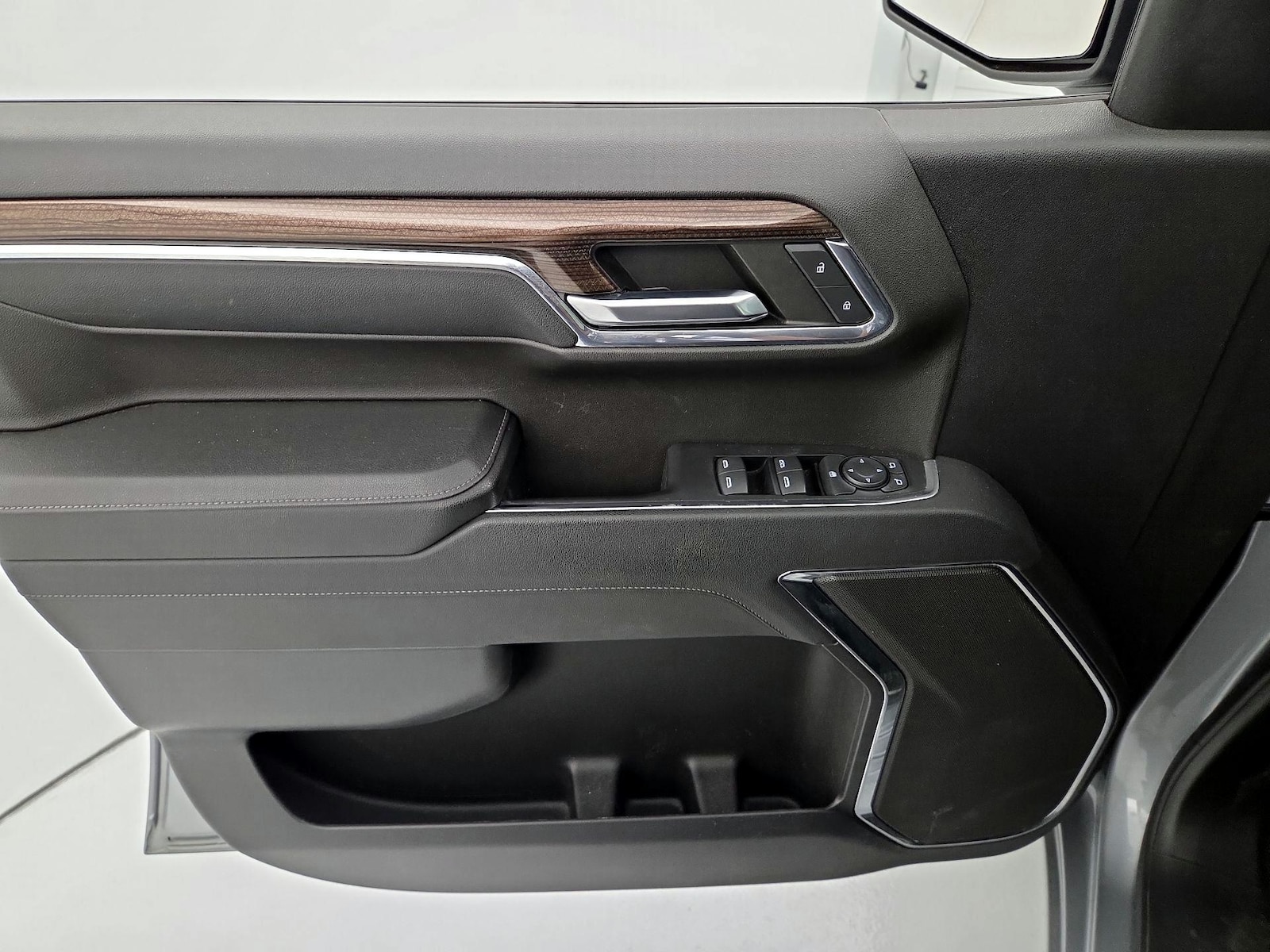 2023 Chevrolet Silverado 1500 LT - Photo 13