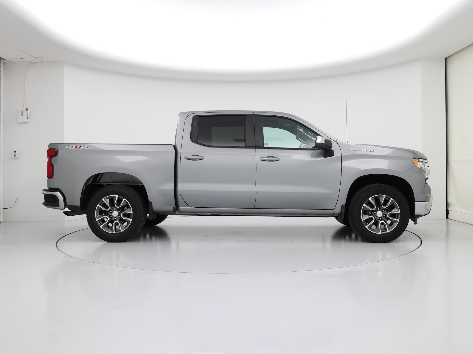 2023 Chevrolet Silverado 1500 LT - Photo 8