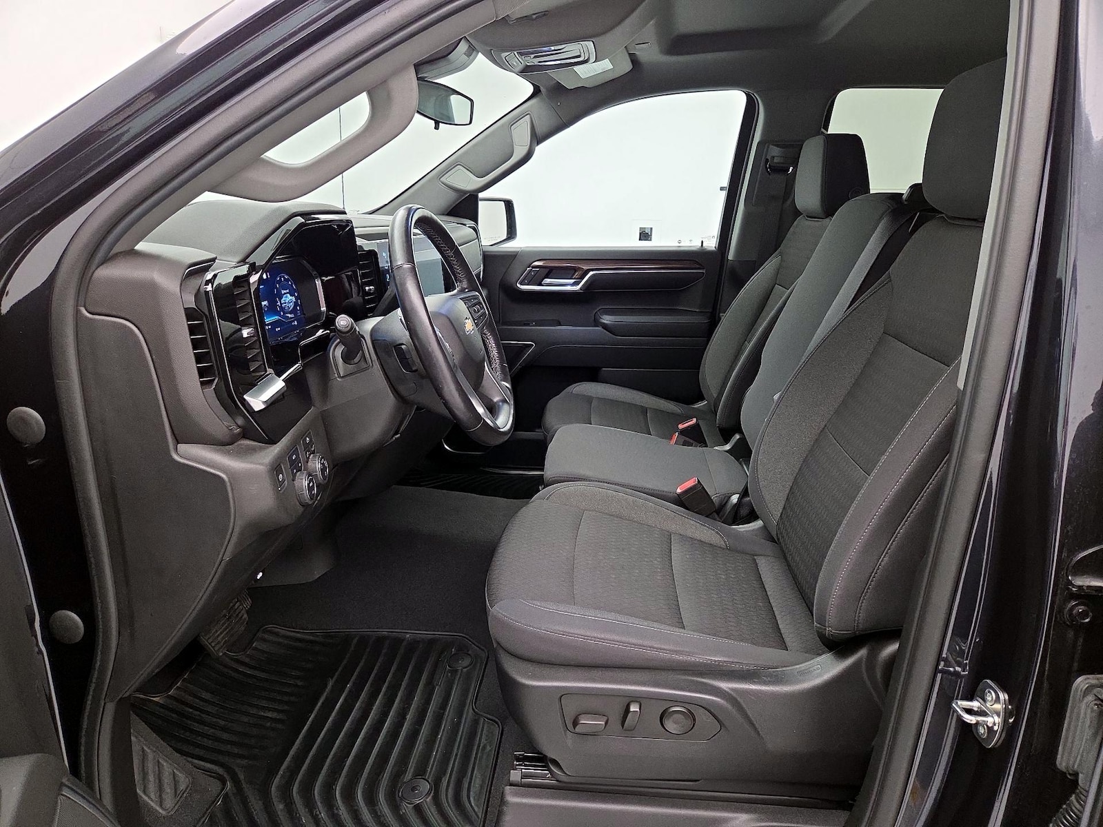 2022 Chevrolet Silverado 1500 LT - Photo 12