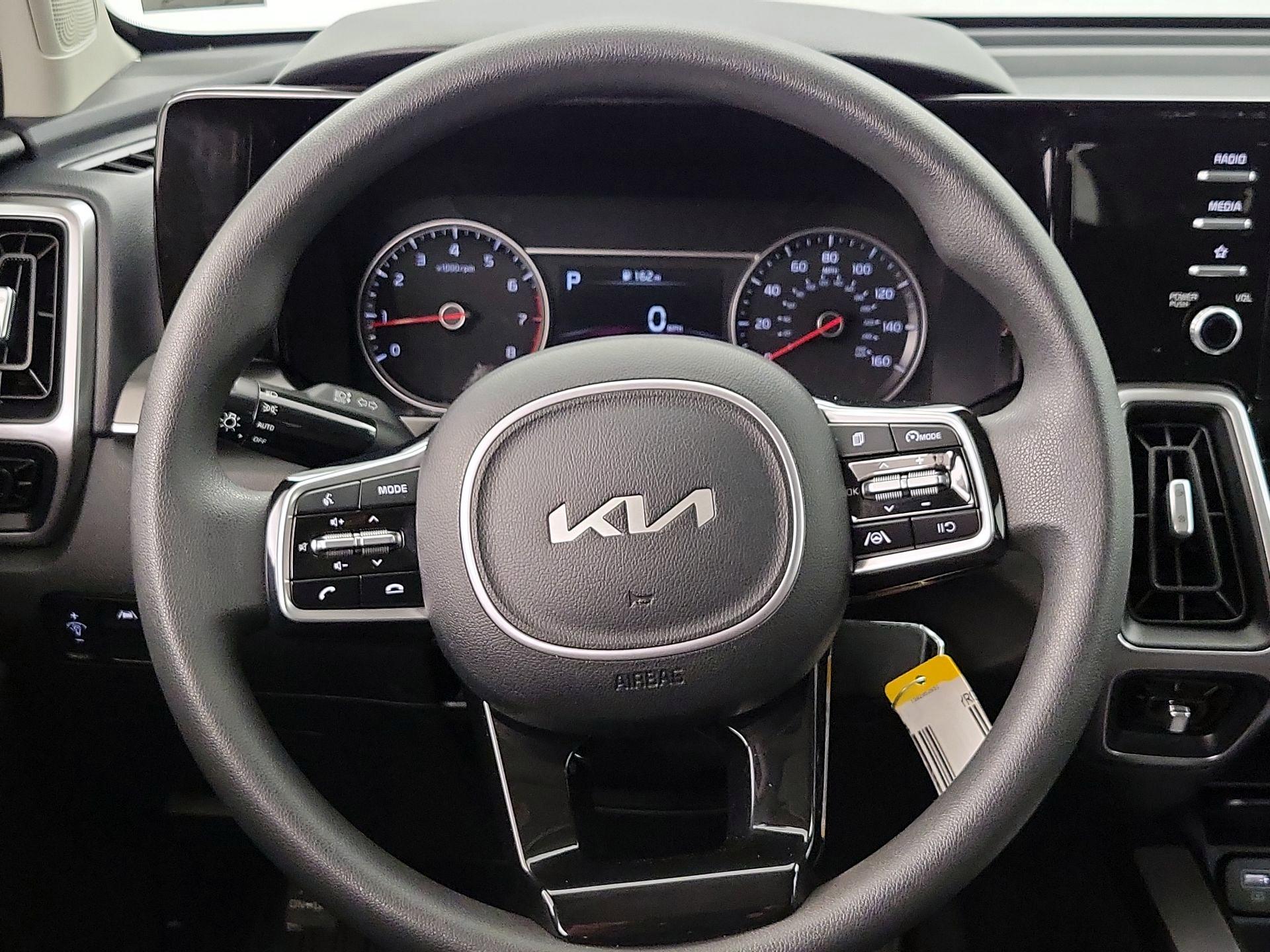 Thumbnail: 2022 Kia Sorento - 10