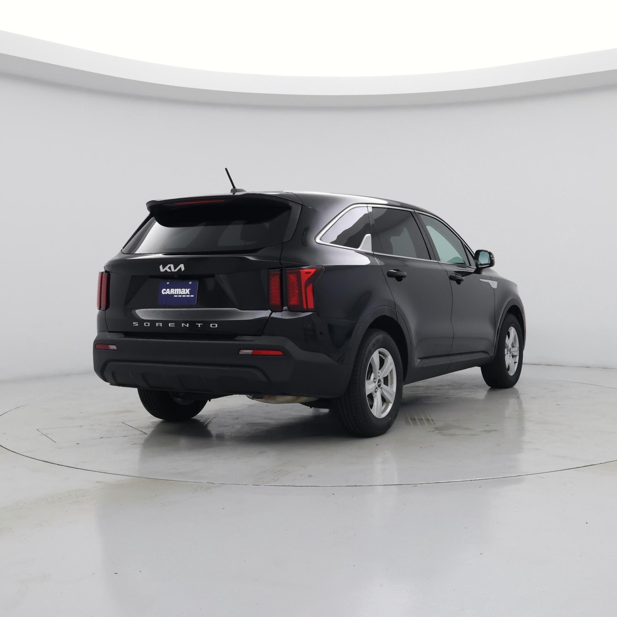 Thumbnail: 2022 Kia Sorento - 8