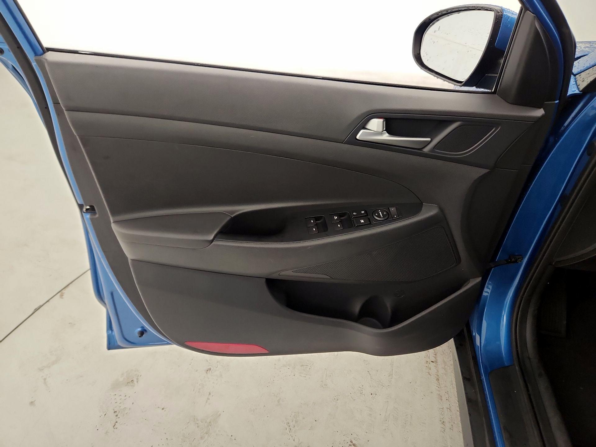 Thumbnail: 2020 Hyundai Tucson - 12