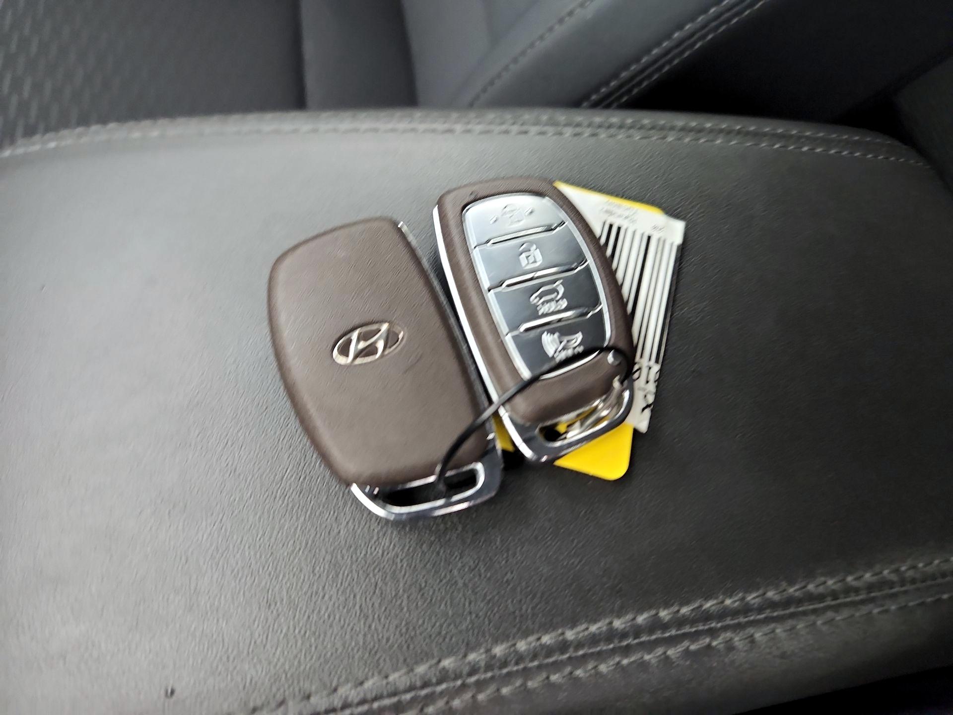 Thumbnail: 2020 Hyundai Tucson - 18