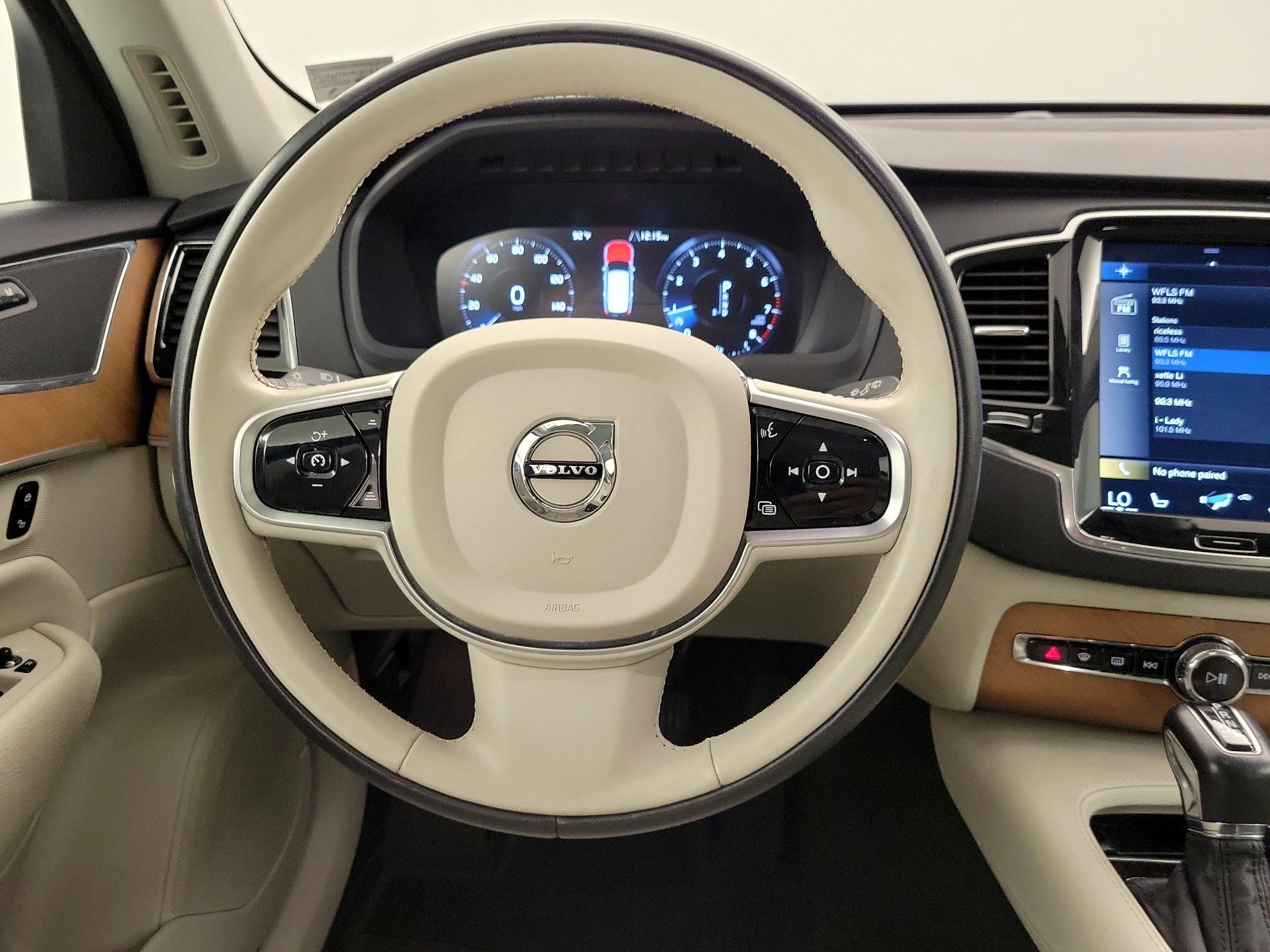 Thumbnail: 2021 Volvo XC90 - 10