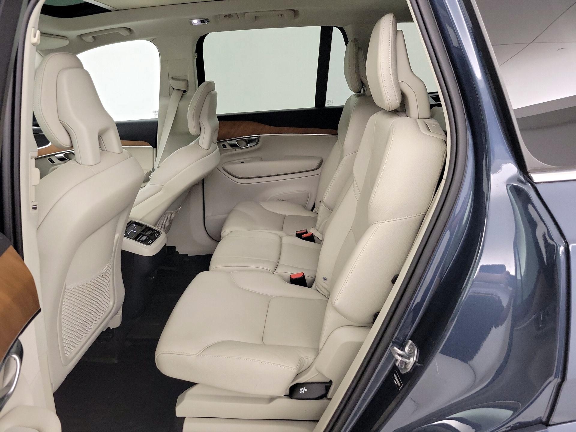 Thumbnail: 2021 Volvo XC90 - 20