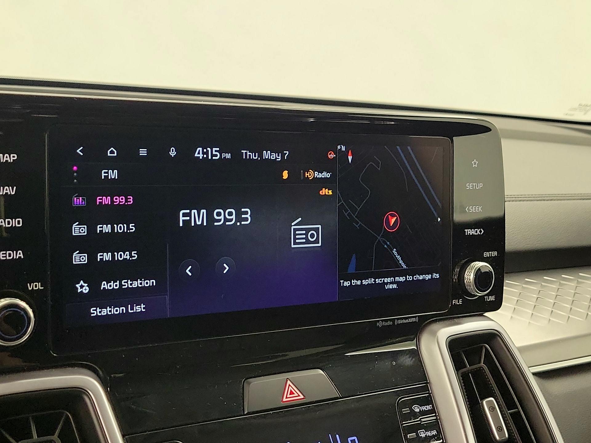 Thumbnail: 2023 Kia Sorento - 16