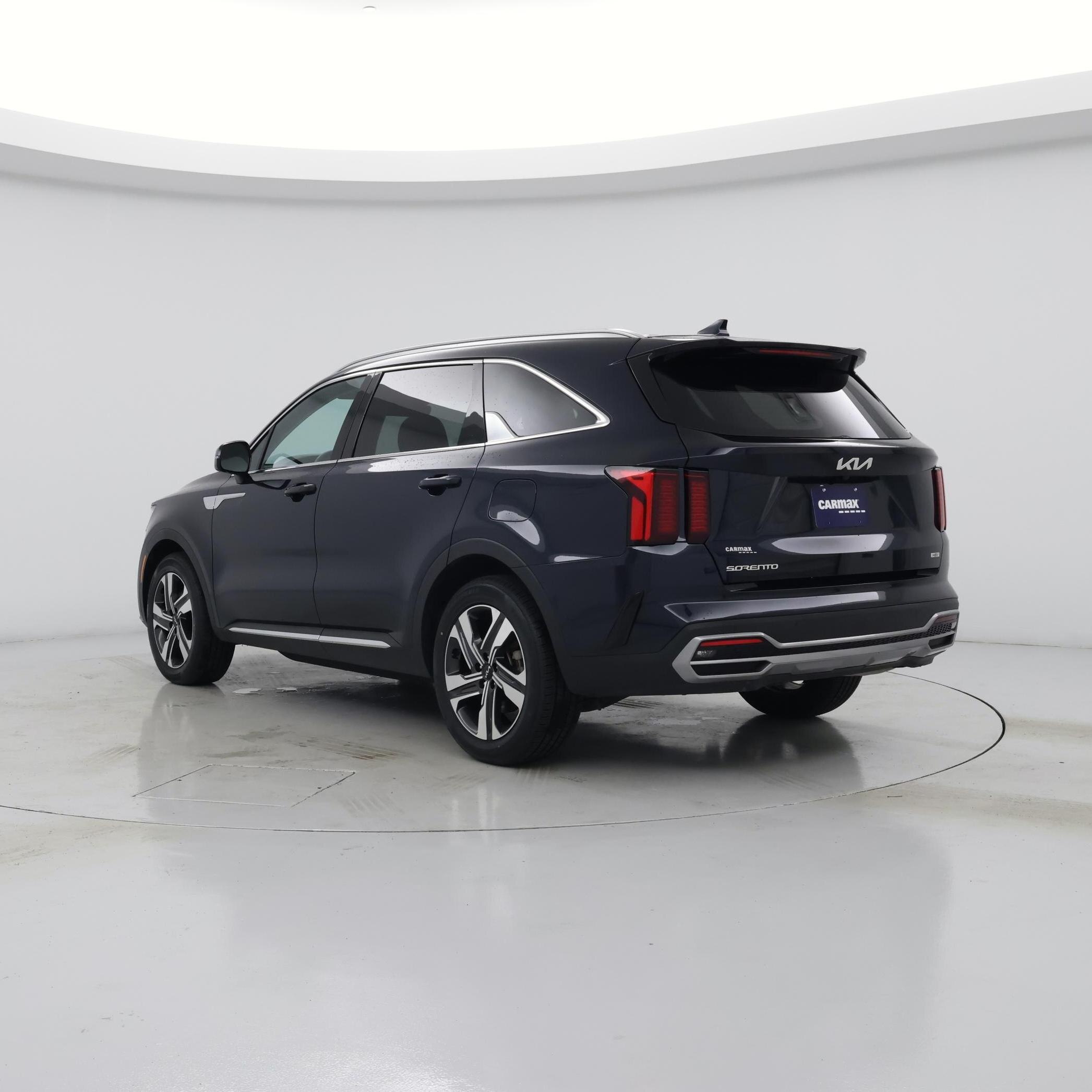 Thumbnail: 2023 Kia Sorento - 2