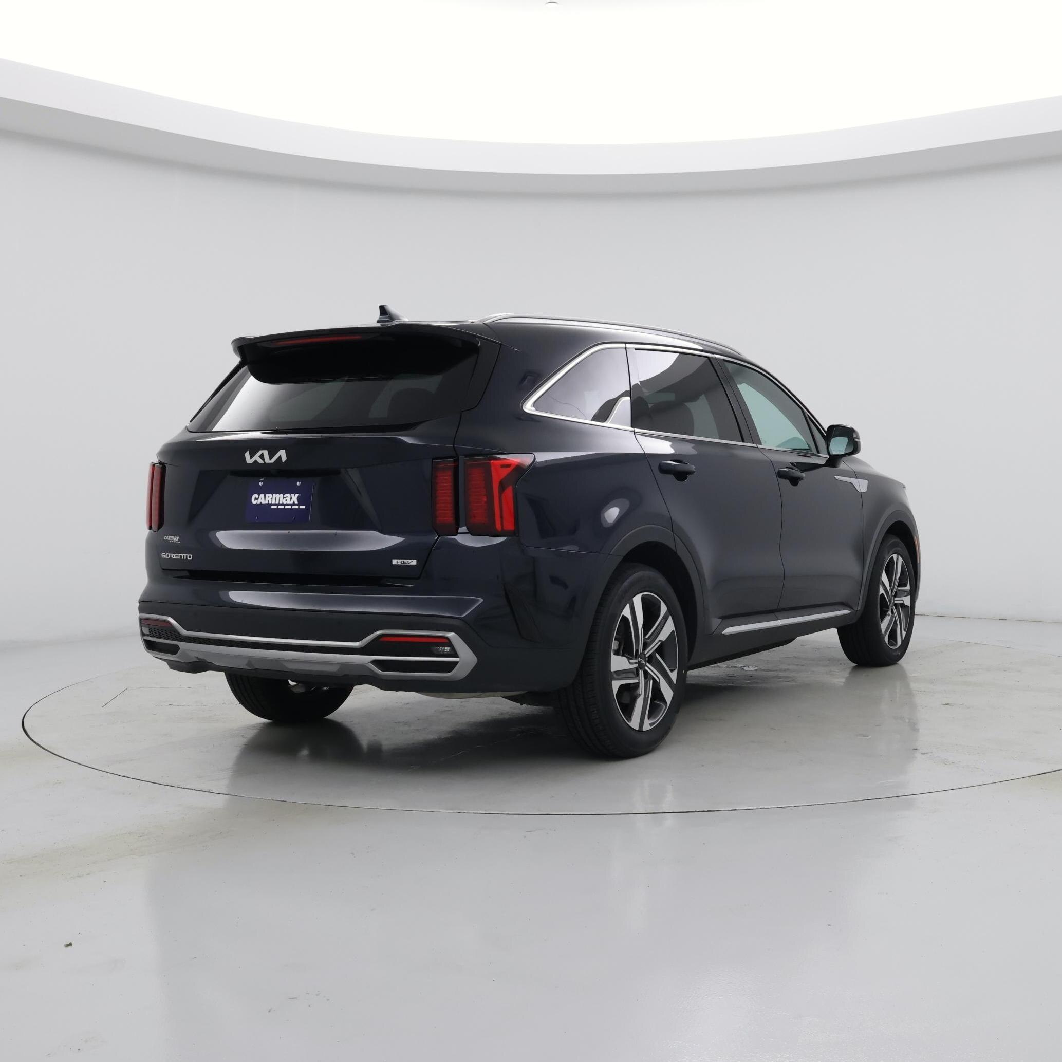 Thumbnail: 2023 Kia Sorento - 8