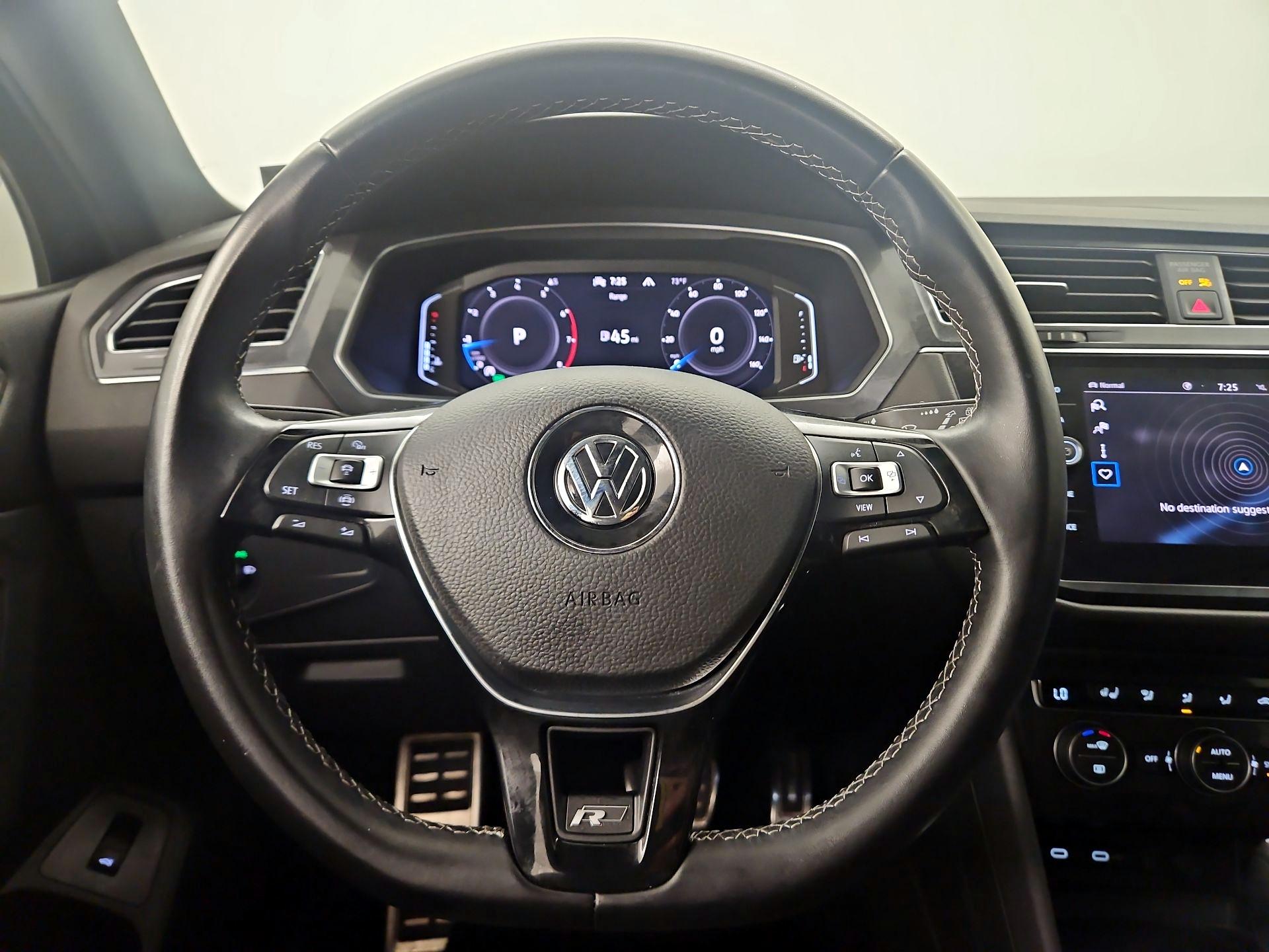 Thumbnail: 2021 Volkswagen Tiguan - 10