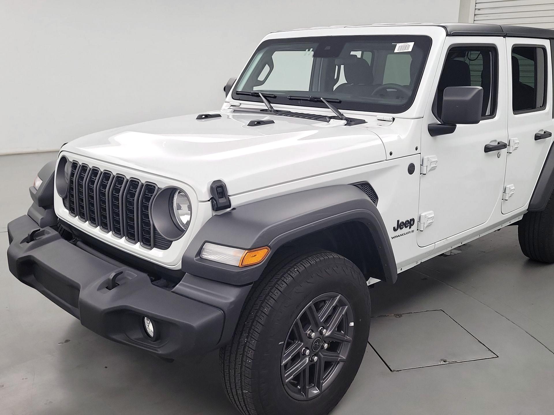 Thumbnail: 2025 Jeep Wrangler - 3