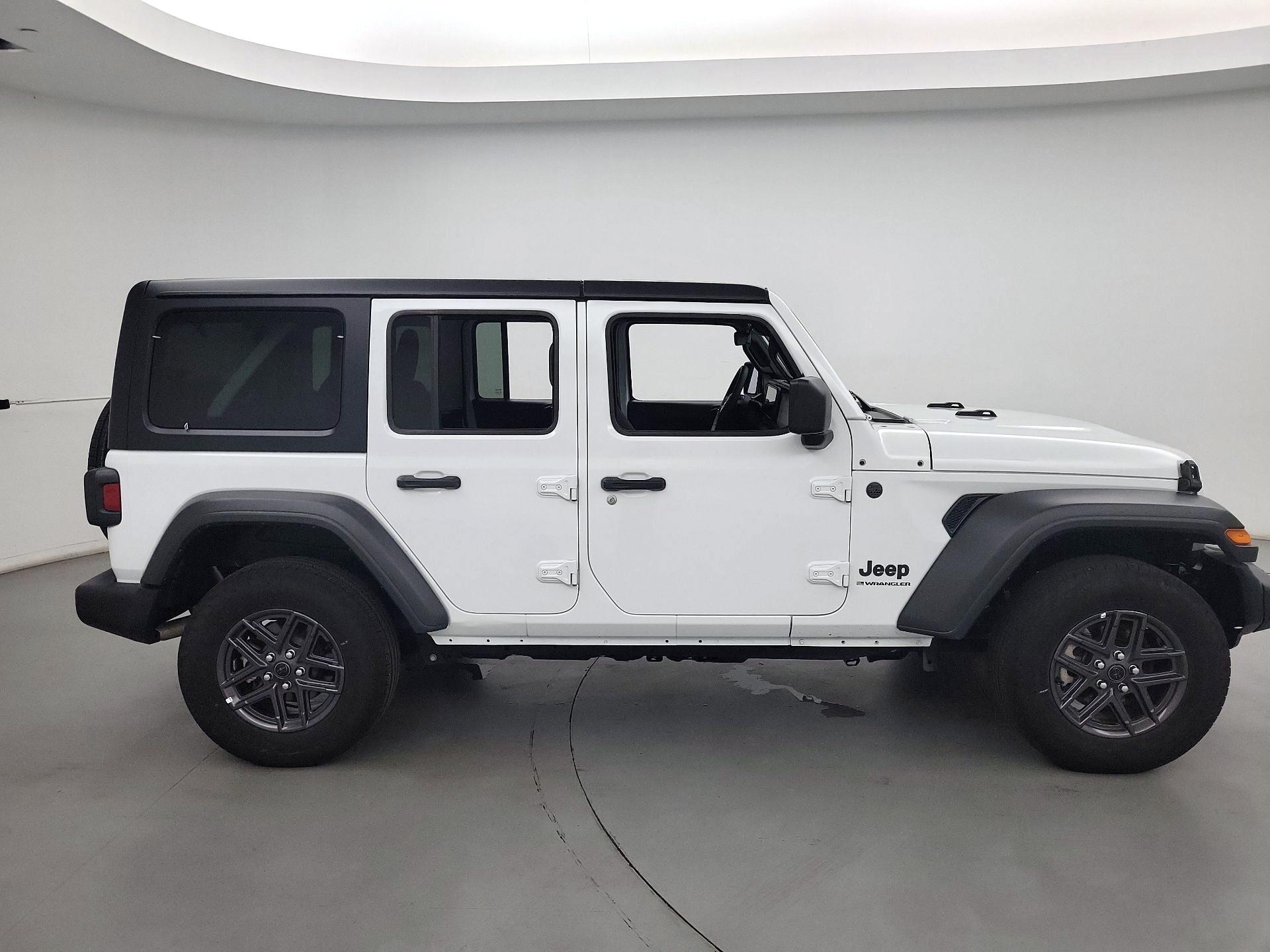 Thumbnail: 2025 Jeep Wrangler - 4