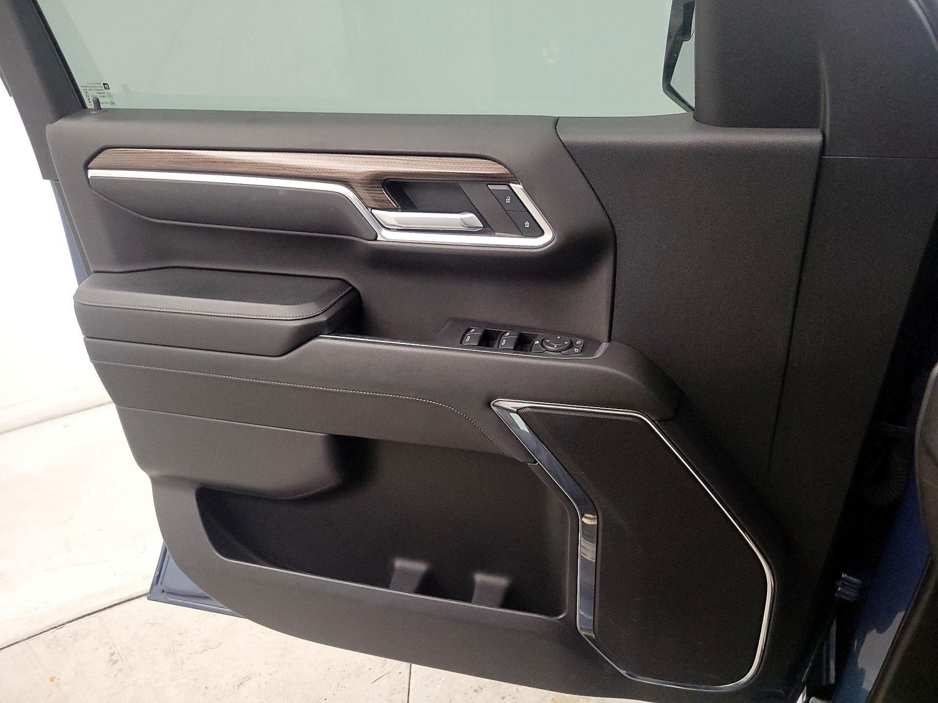 Thumbnail: 2024 Chevrolet Silverado 1500 - 12
