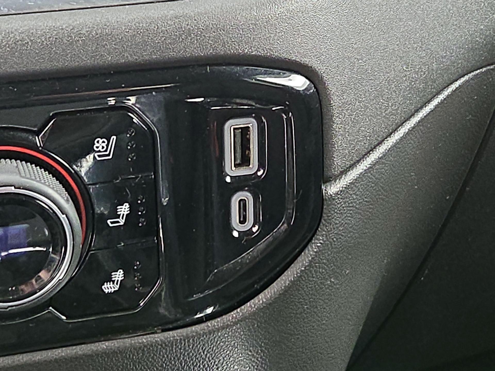 Thumbnail: 2023 Chevrolet Silverado 1500 - 18