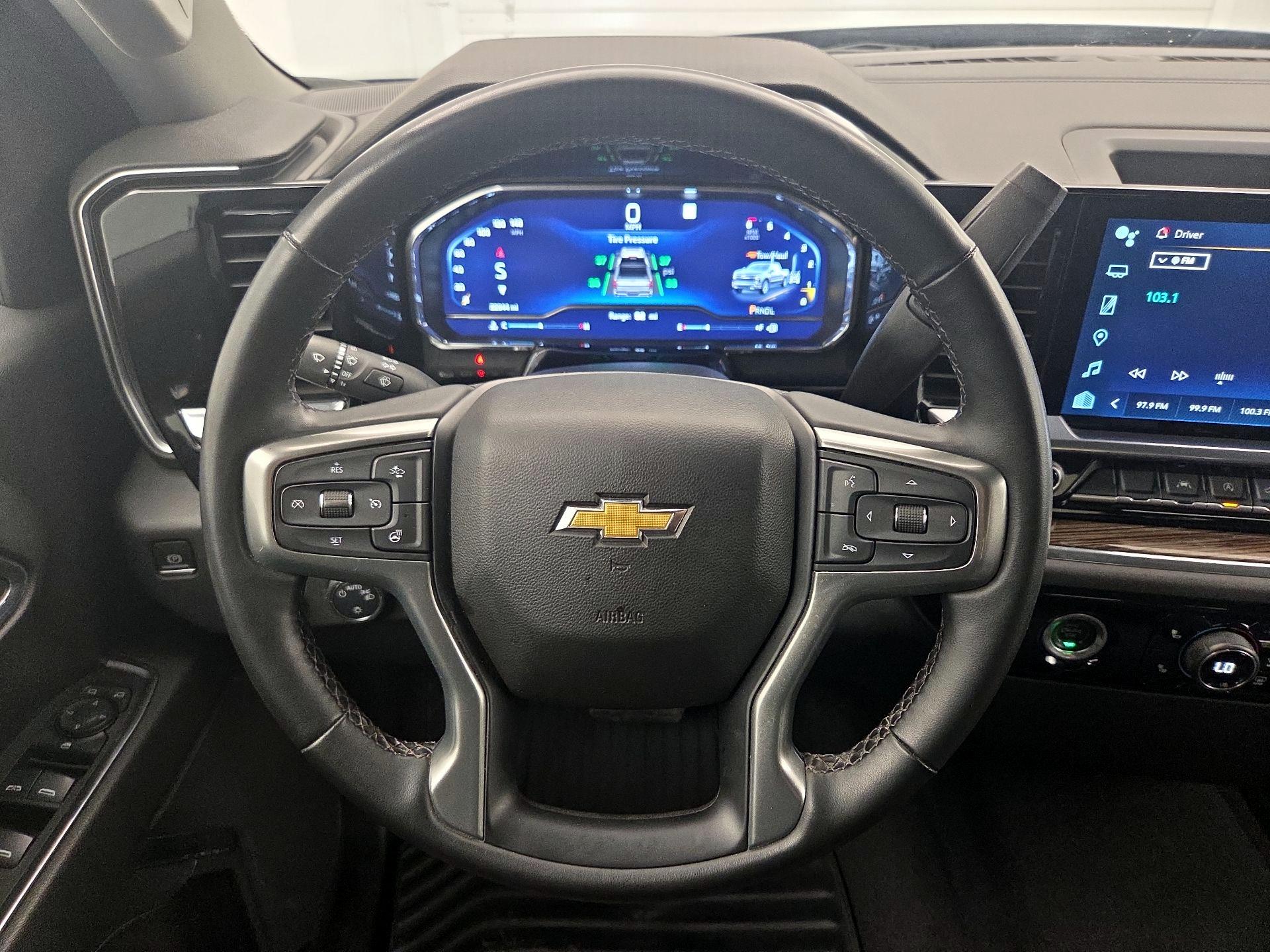 Thumbnail: 2023 Chevrolet Silverado 1500 - 10