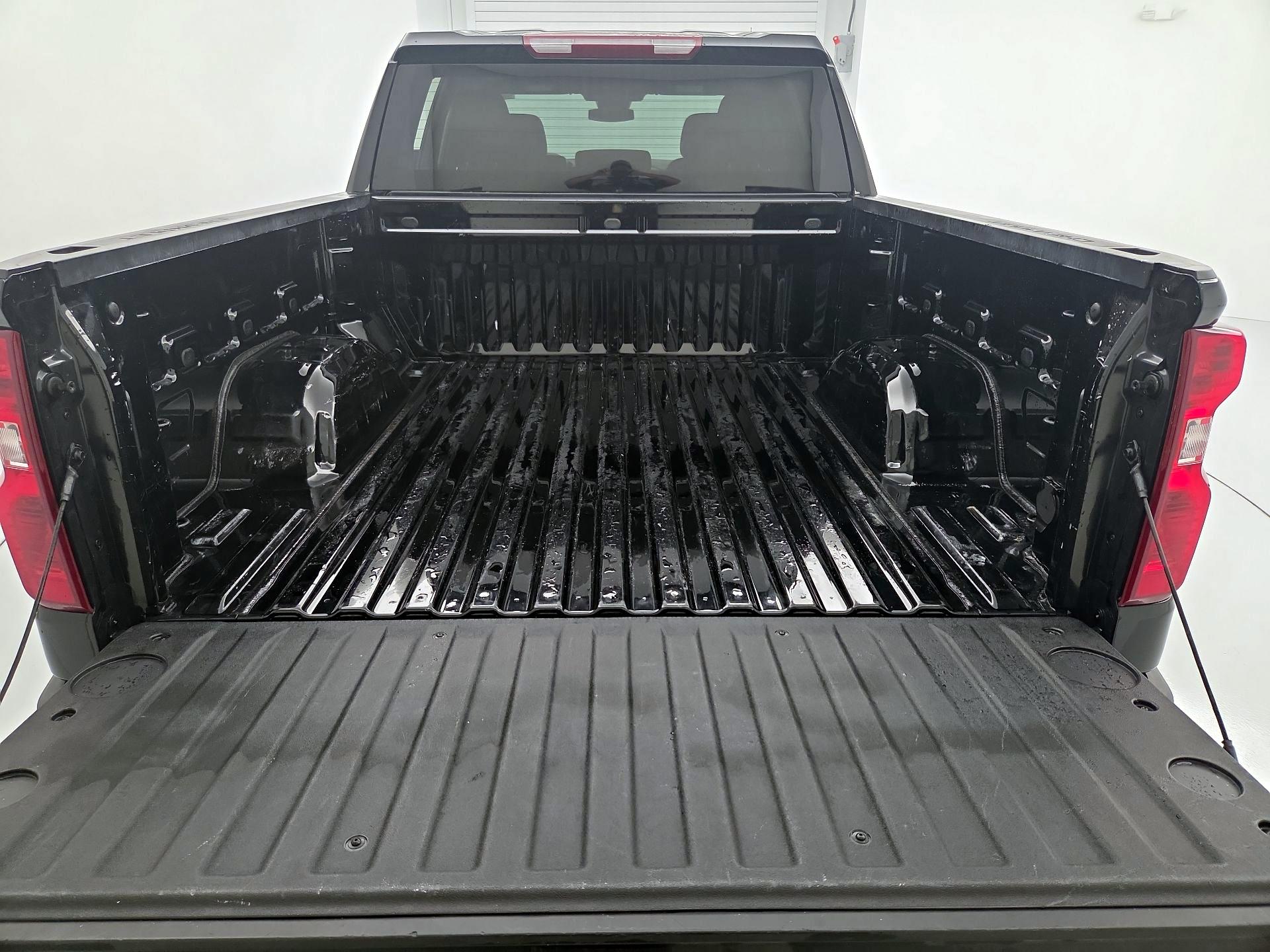 Thumbnail: 2023 Chevrolet Silverado 1500 - 20