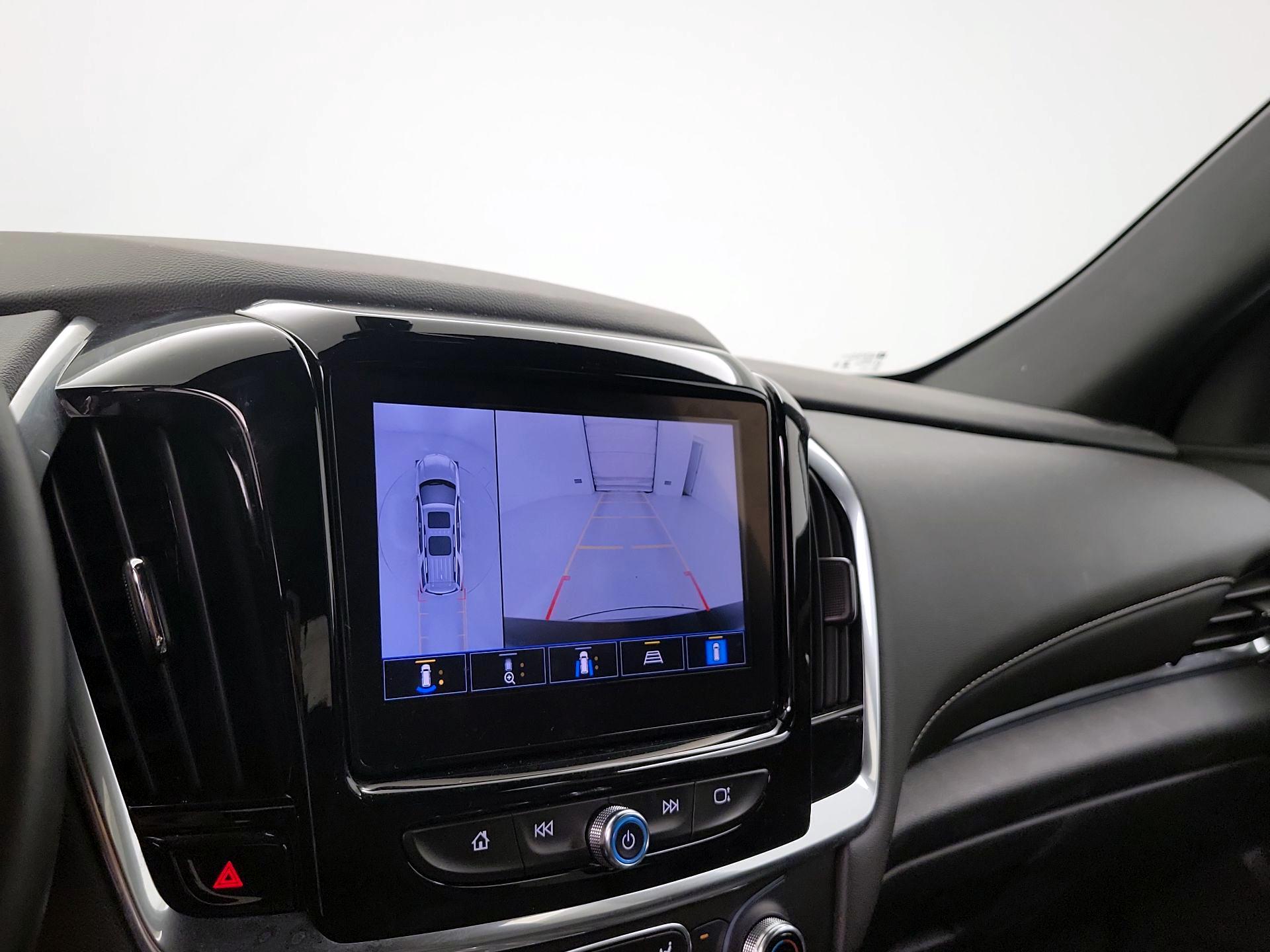 Thumbnail: 2023 Chevrolet Traverse - 15
