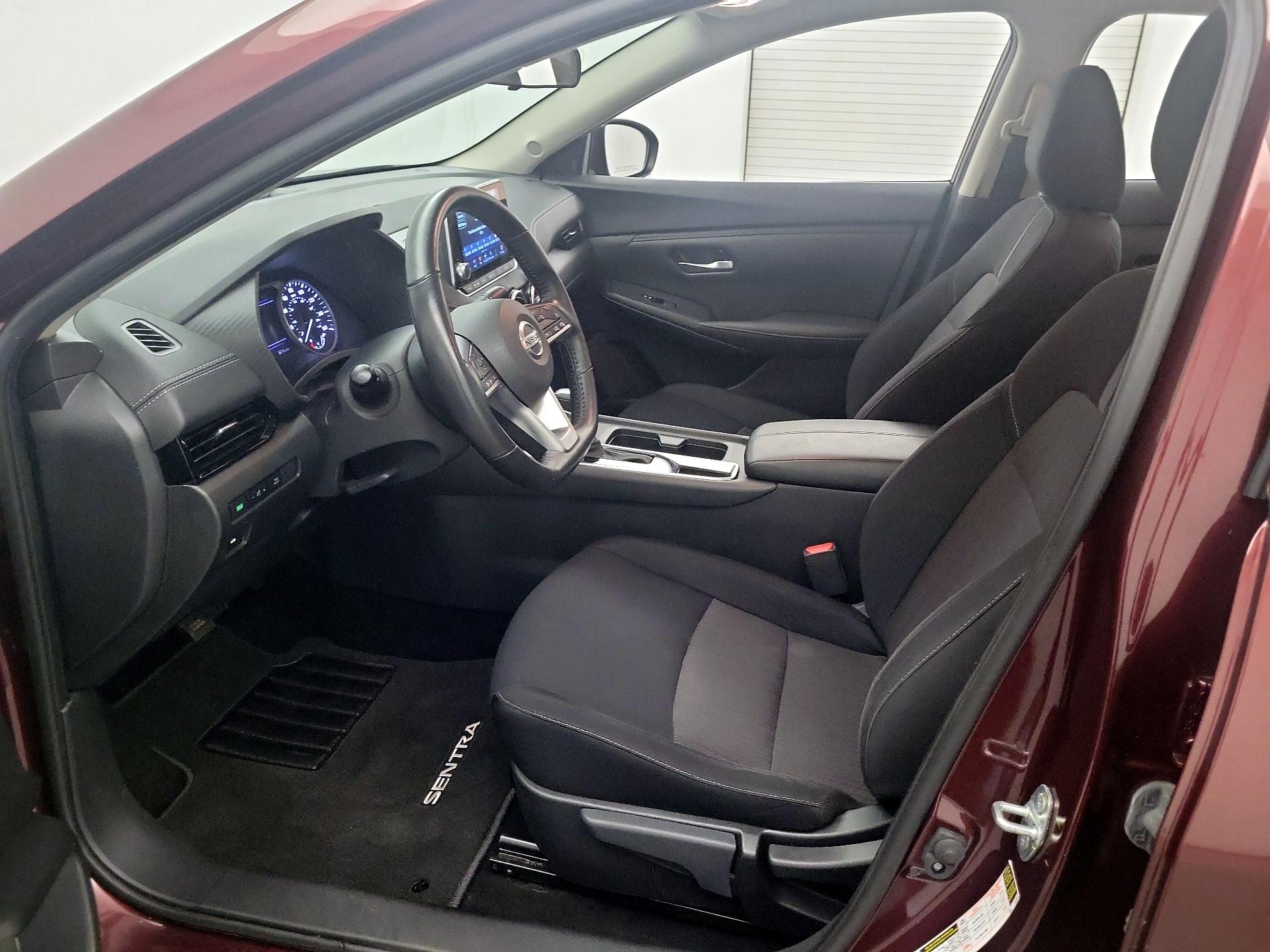 Thumbnail: 2023 Nissan Sentra - 11