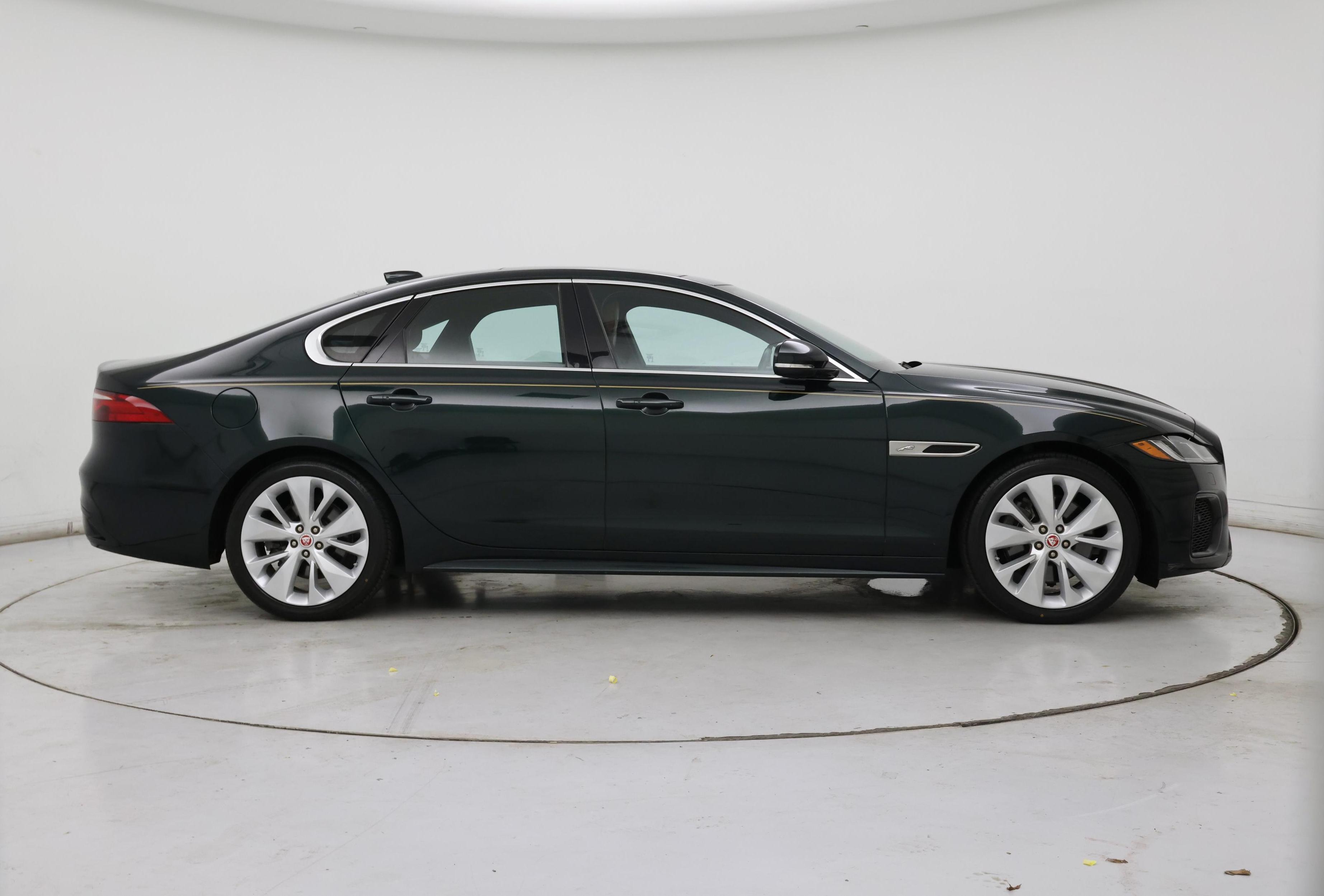 Thumbnail: 2022 Jaguar XF - 7
