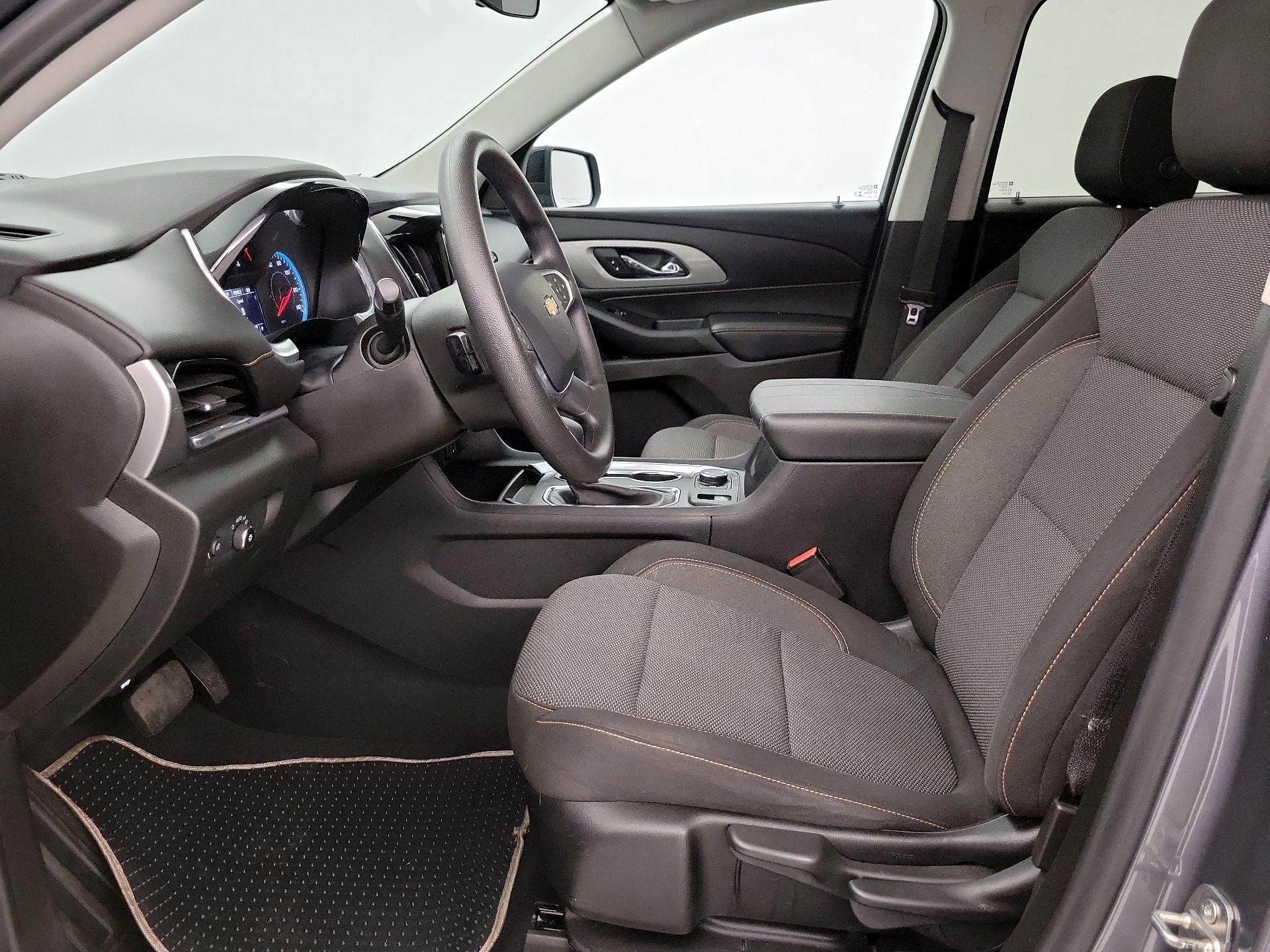 Thumbnail: 2021 Chevrolet Traverse - 11