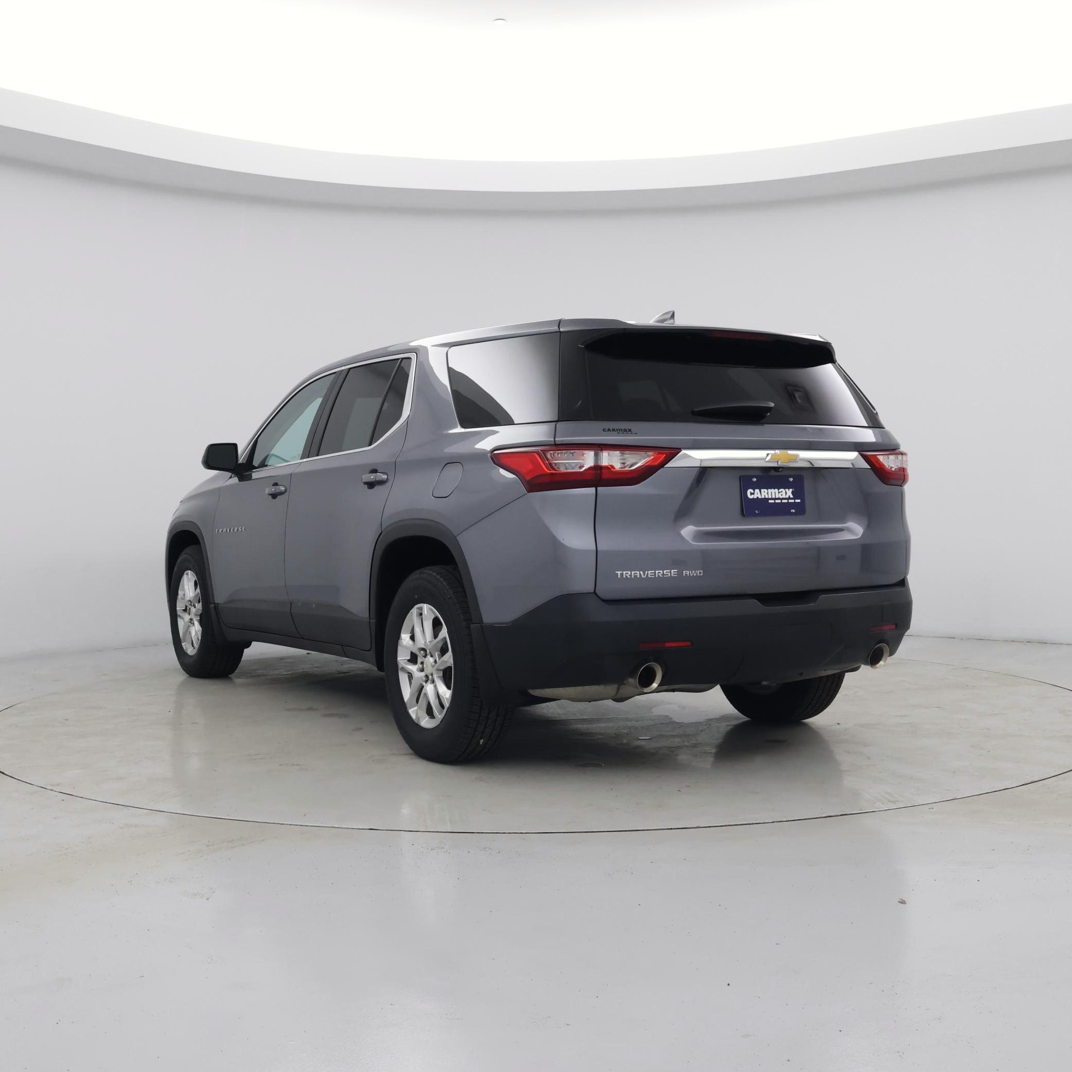 Thumbnail: 2021 Chevrolet Traverse - 2