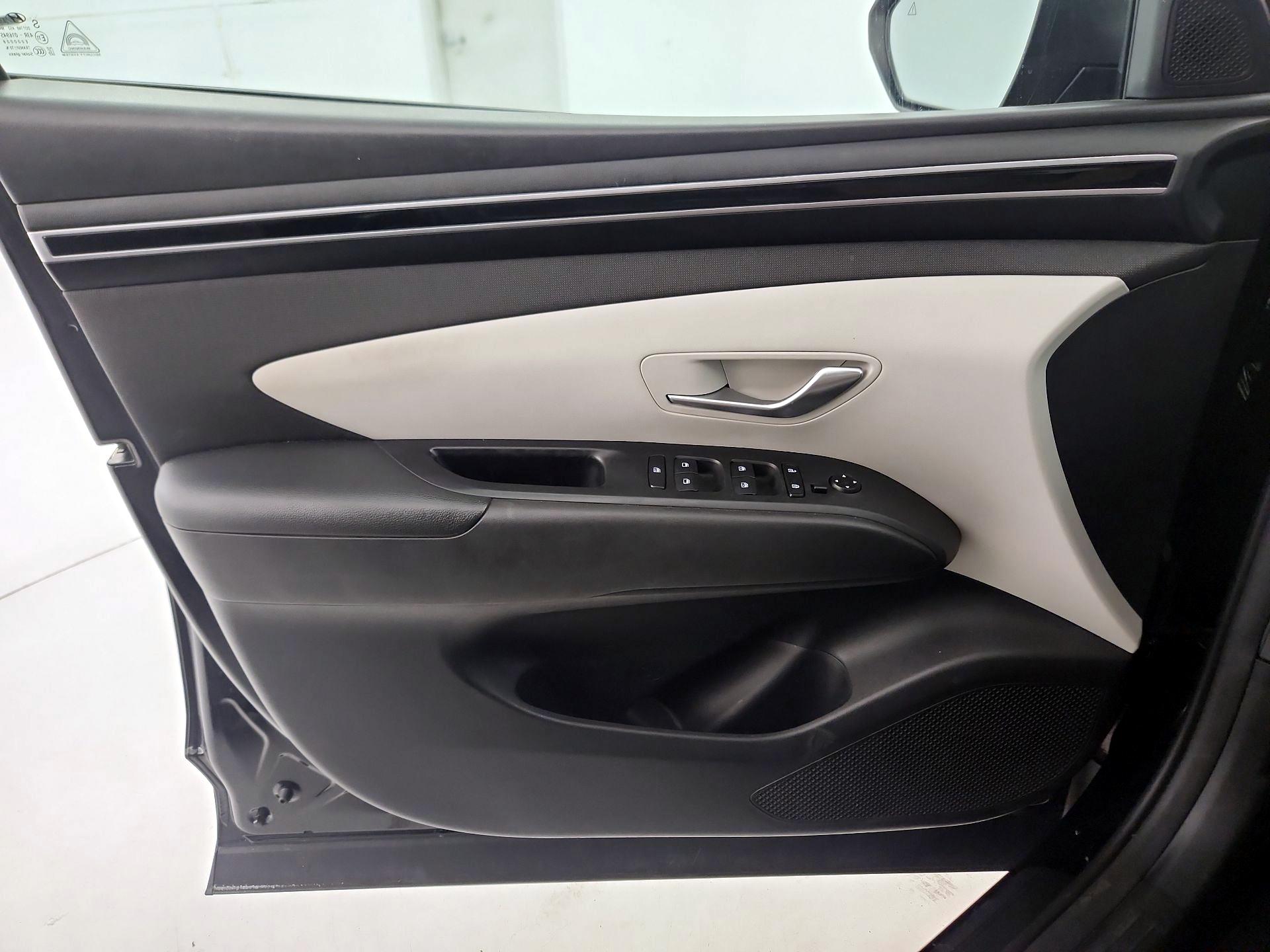 Thumbnail: 2023 Hyundai Tucson - 12