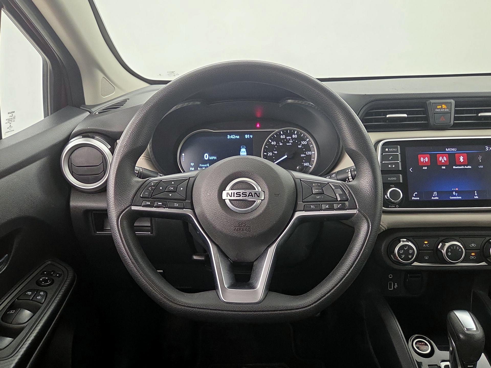 Thumbnail: 2020 Nissan Versa - 10
