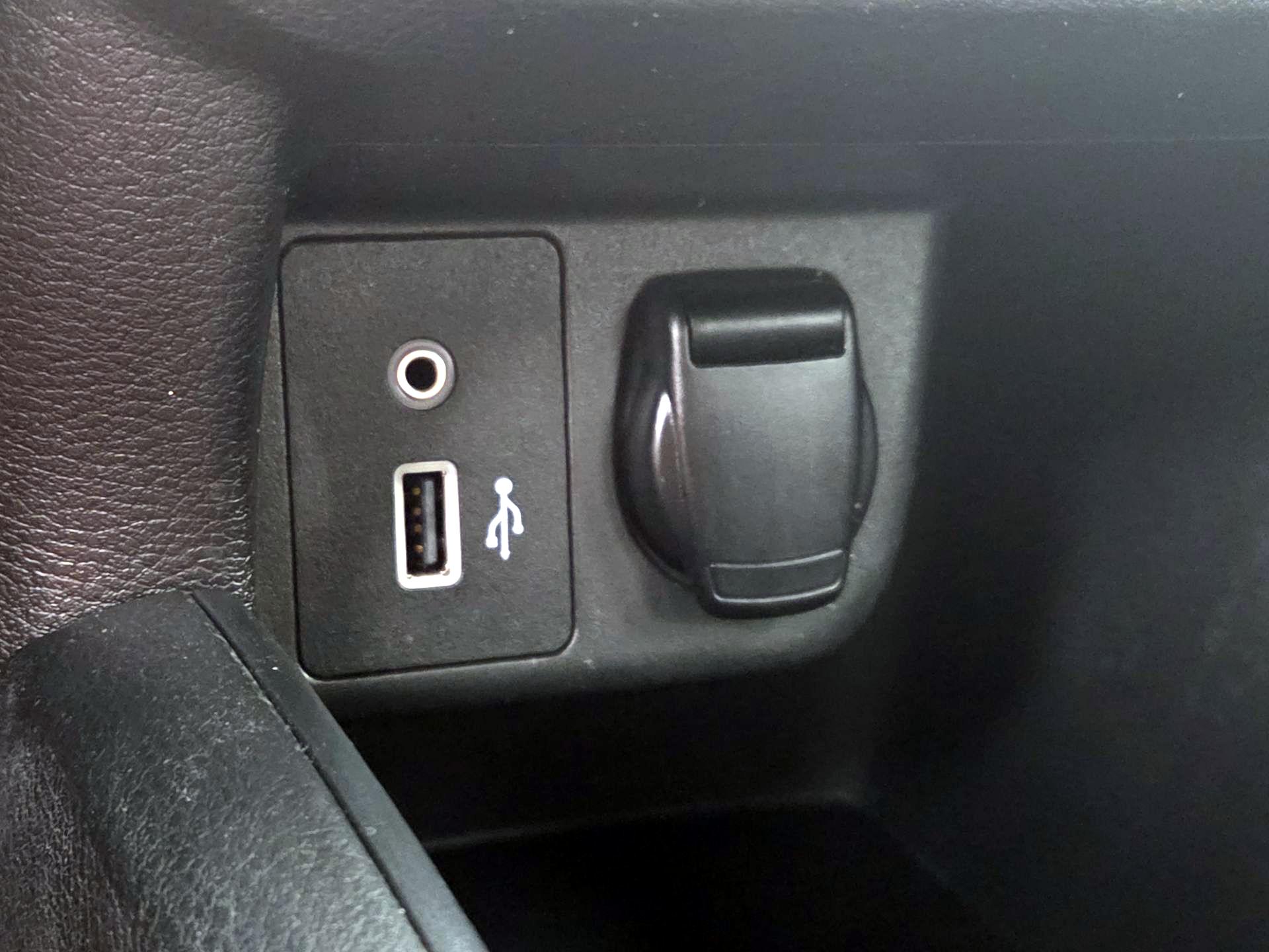 Thumbnail: 2020 Nissan Versa - 17