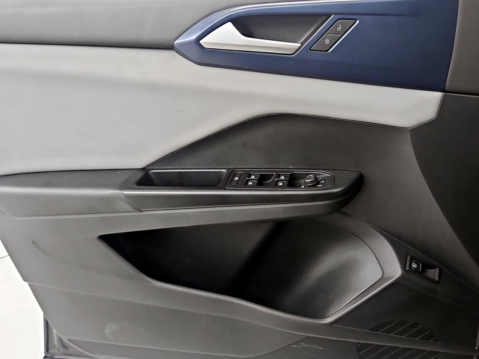 2022 Volkswagen Taos SE - Photo 13