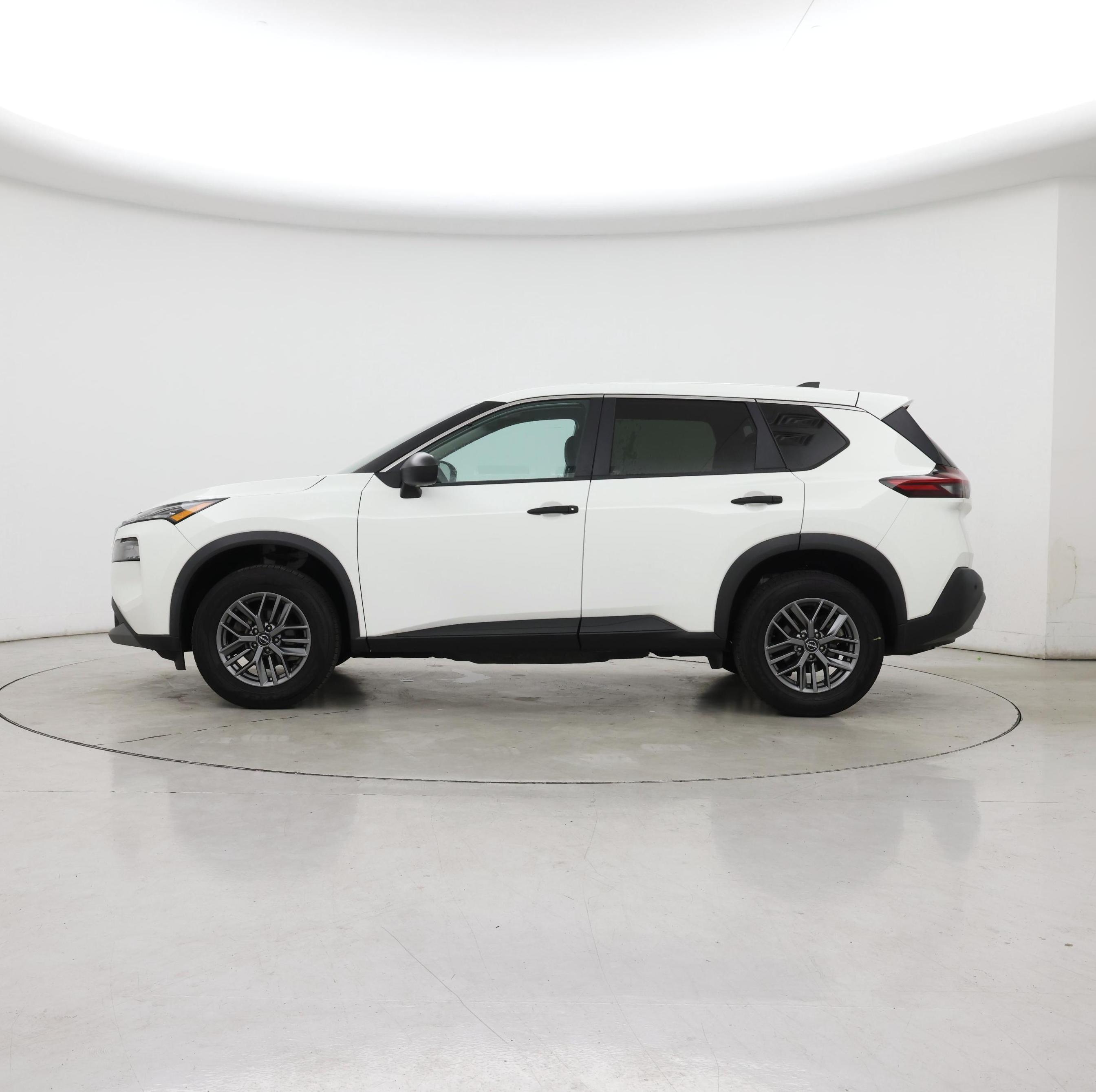 Thumbnail: 2022 Nissan Rogue - 3