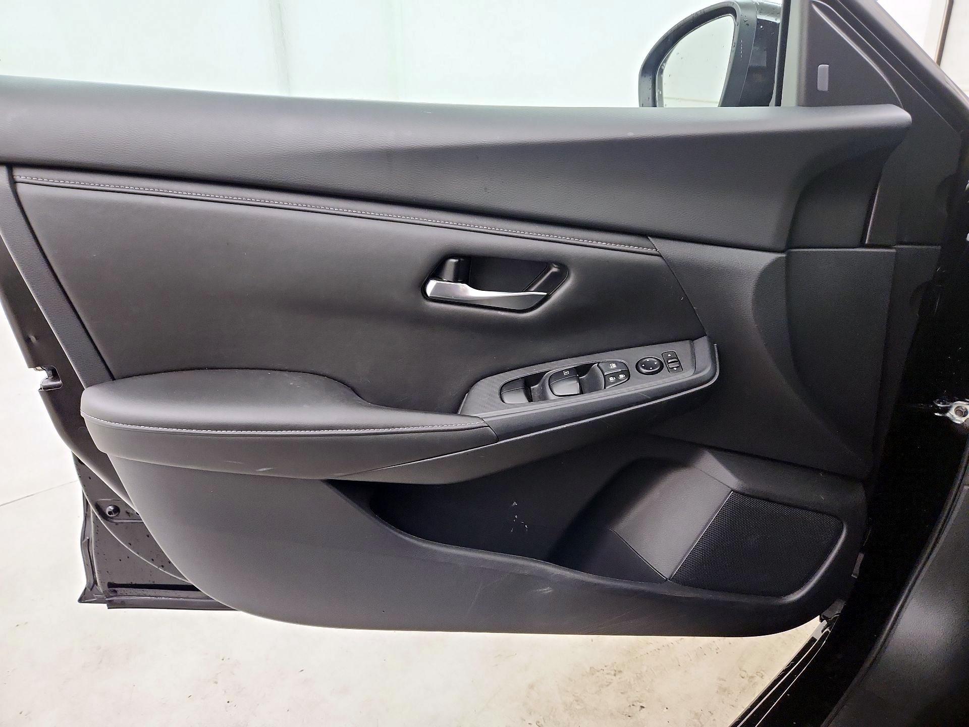 Thumbnail: 2023 Nissan Sentra - 12