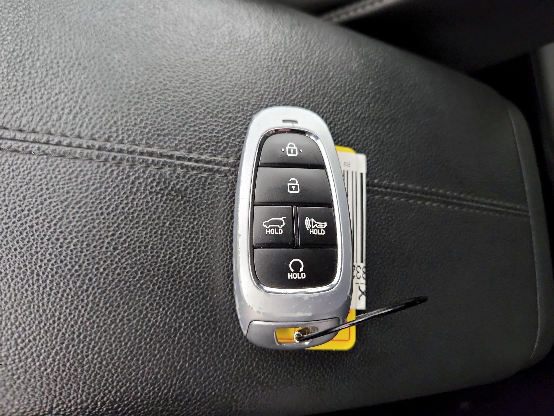 Thumbnail: 2023 Hyundai Tucson - 19