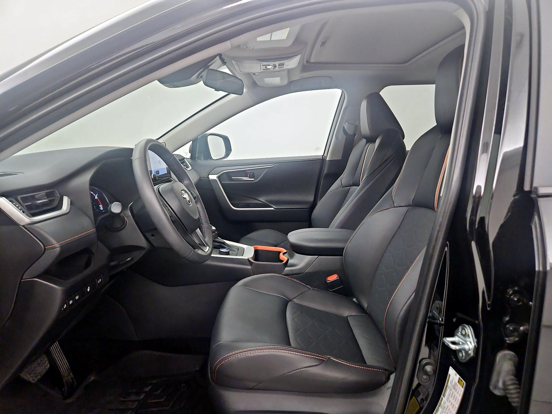 Thumbnail: 2024 Toyota RAV4 - 11