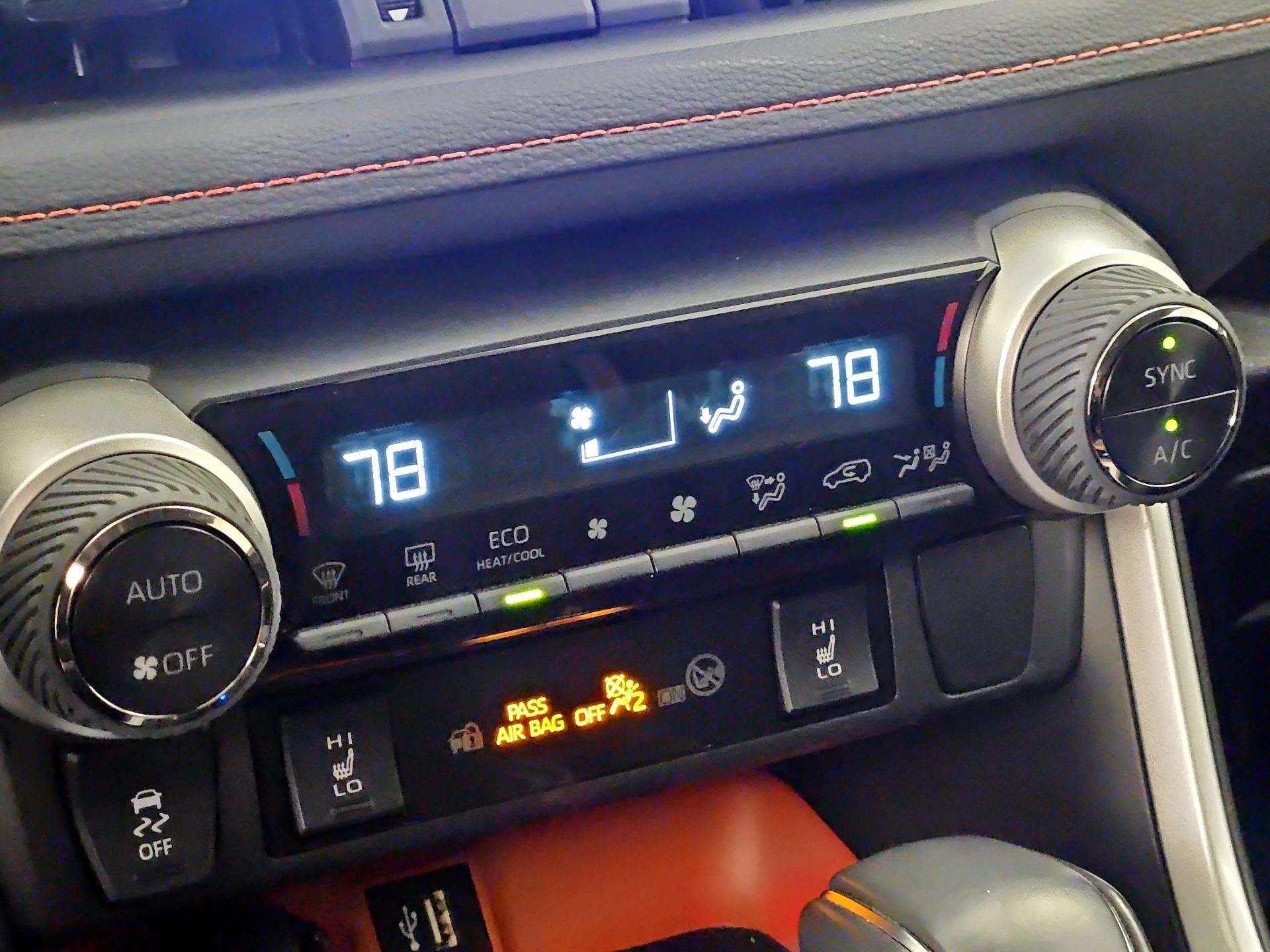 Thumbnail: 2024 Toyota RAV4 - 16