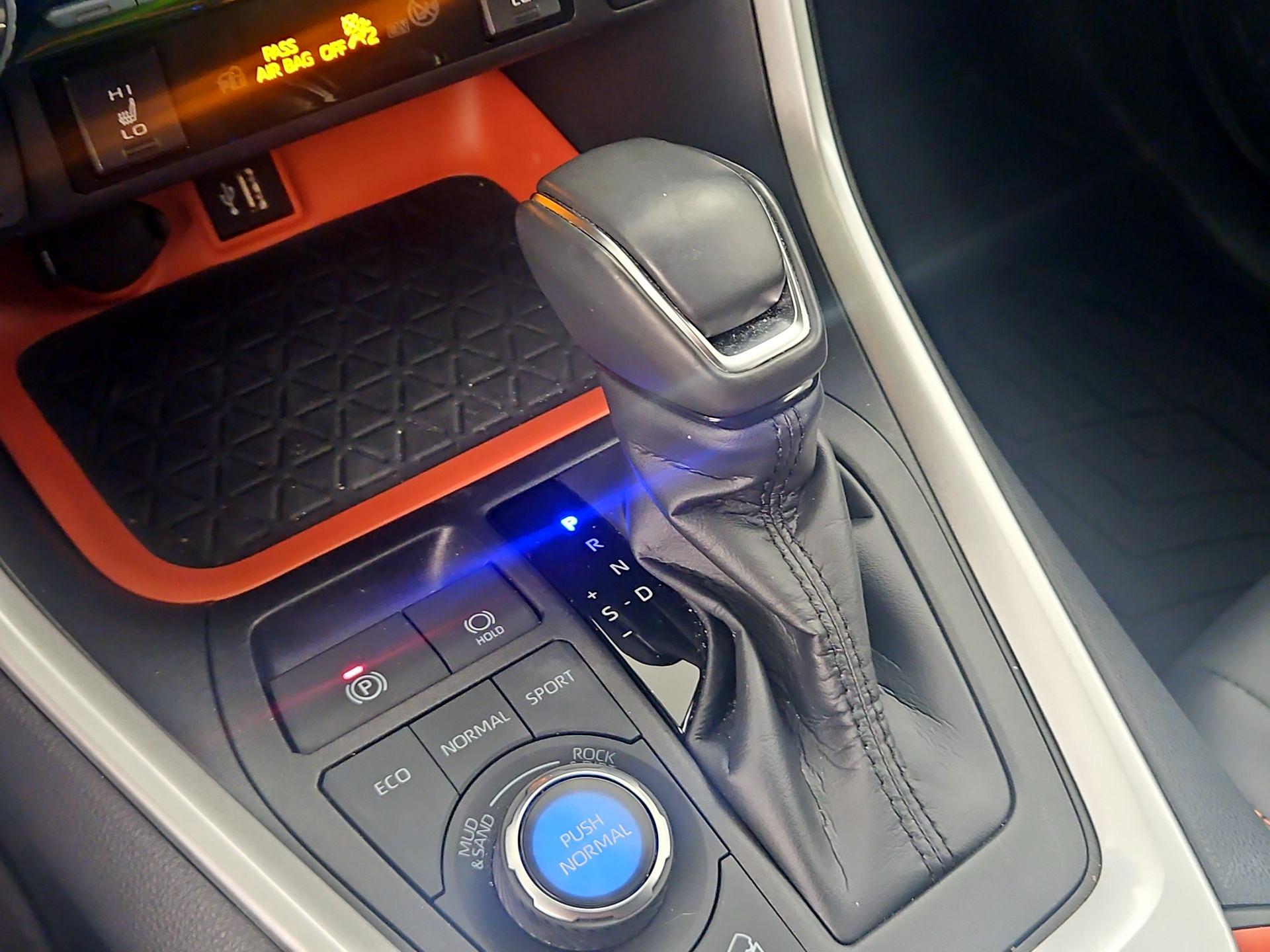 Thumbnail: 2024 Toyota RAV4 - 17