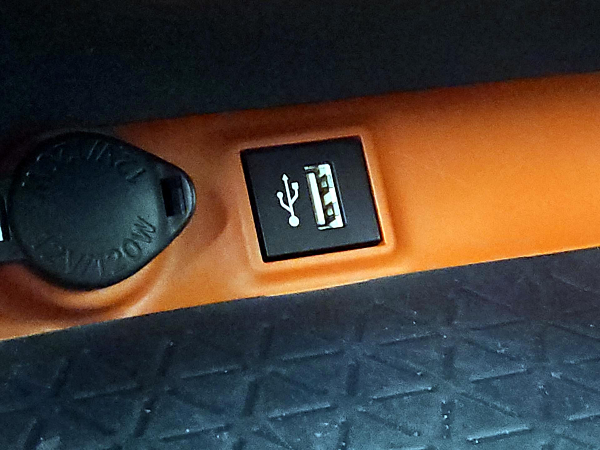 Thumbnail: 2024 Toyota RAV4 - 18