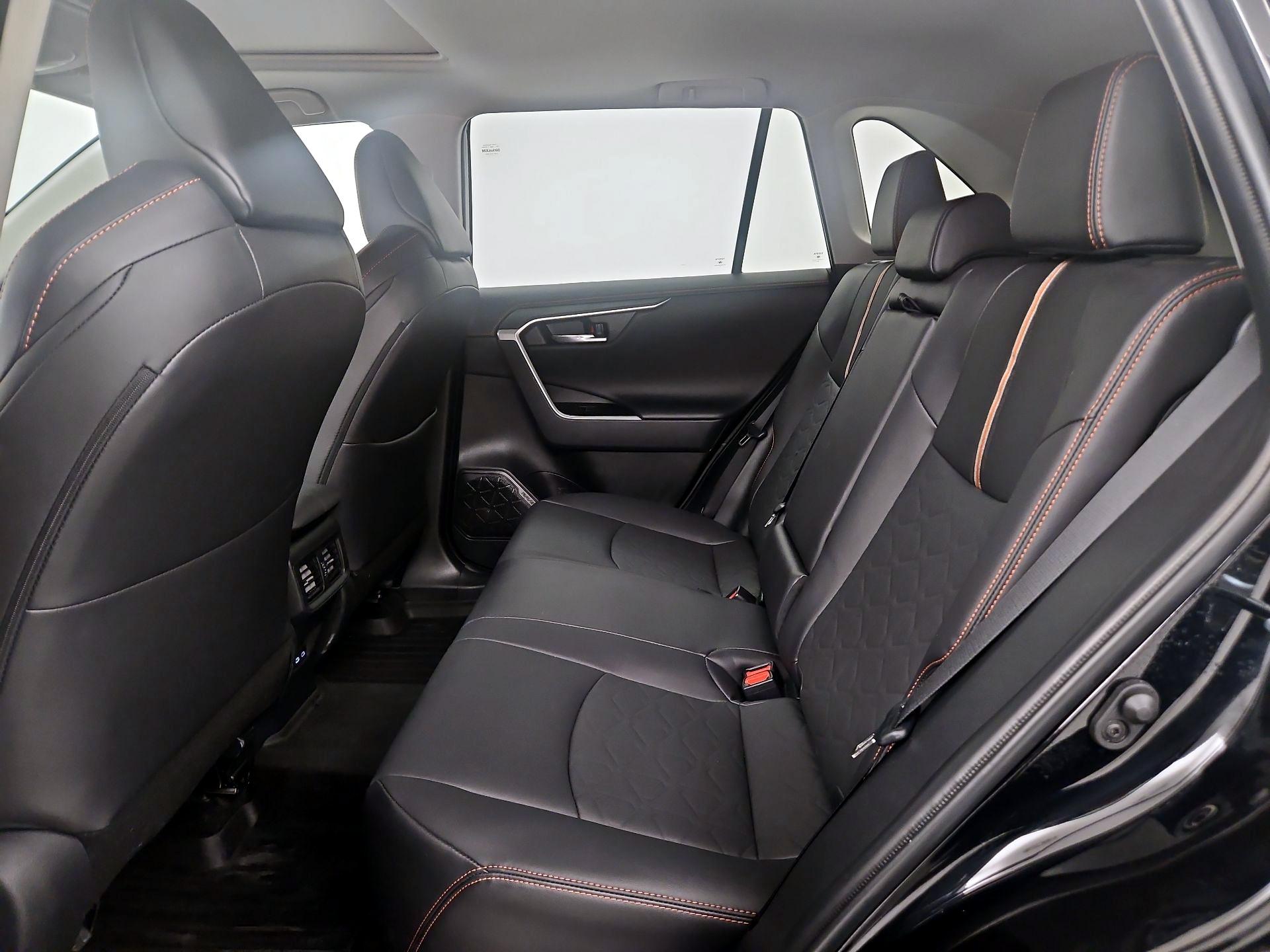 Thumbnail: 2024 Toyota RAV4 - 20