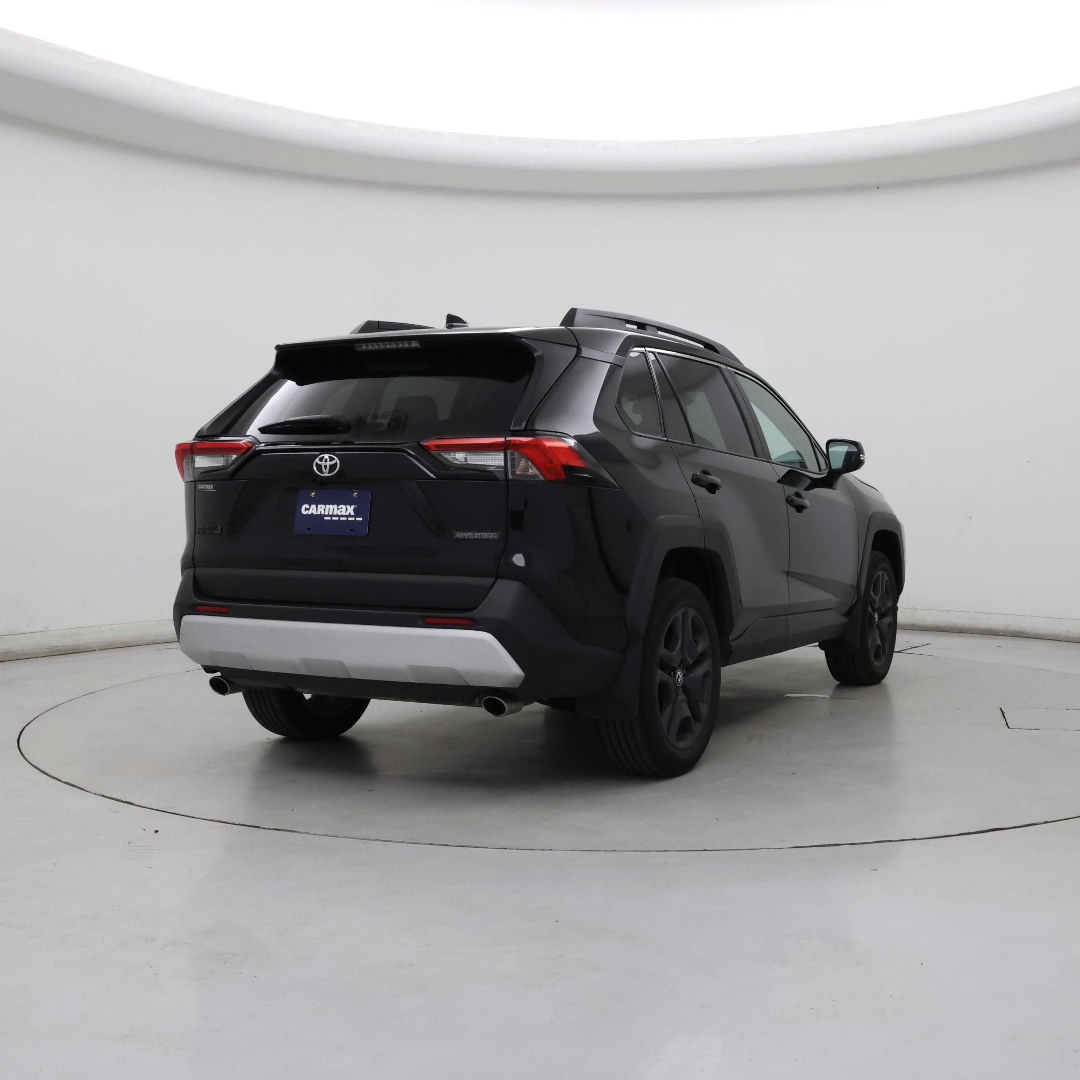 Thumbnail: 2024 Toyota RAV4 - 8