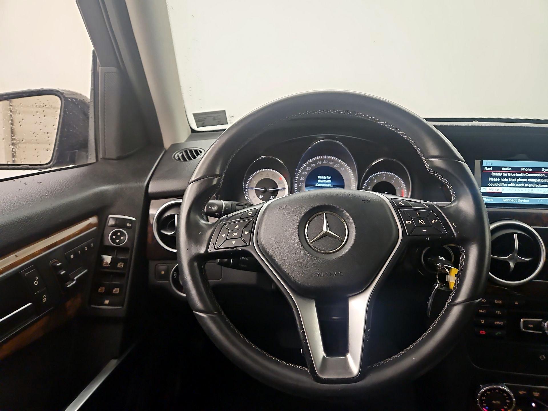 Thumbnail: 2015 Mercedes-Benz GLK - 10