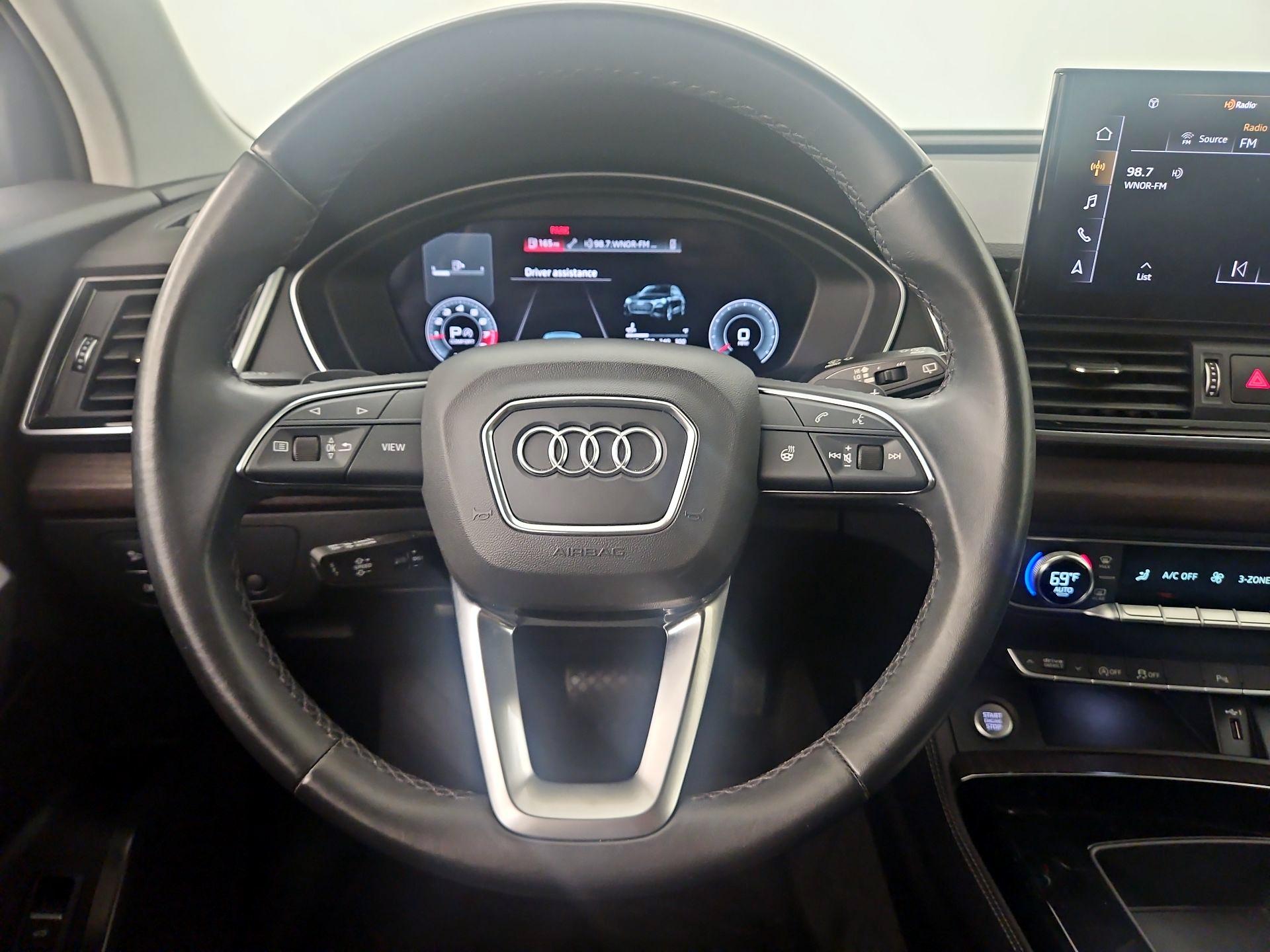 Thumbnail: 2021 Audi Q5 - 10